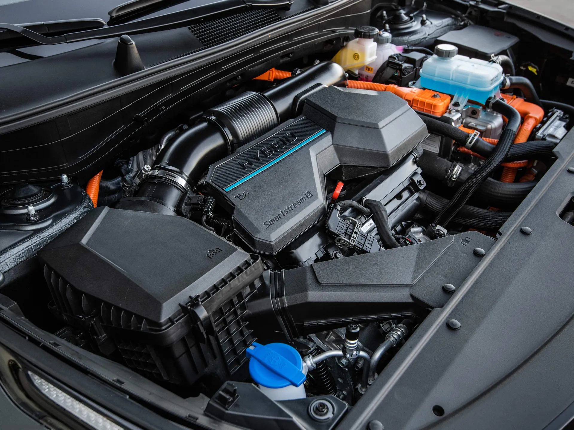 Kia Sportage PHEV [US] (2023) – motorový prostor