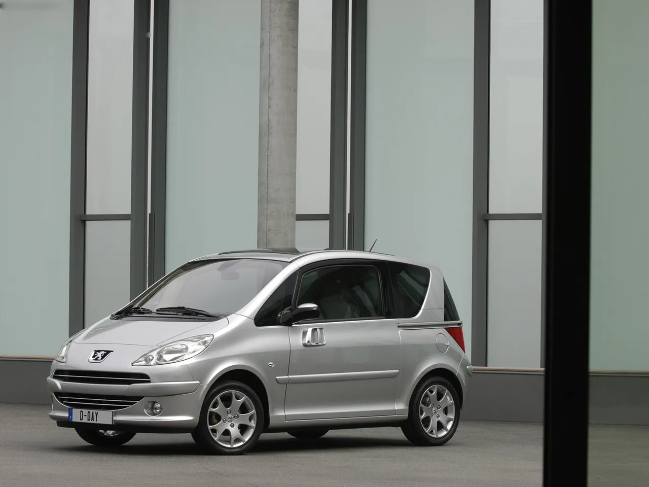 Peugeot 1007 D-Day Concept (2005)