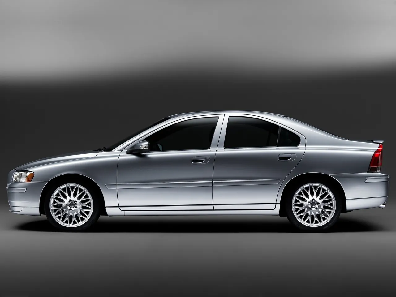 Volvo S60 (2007) – boční profil