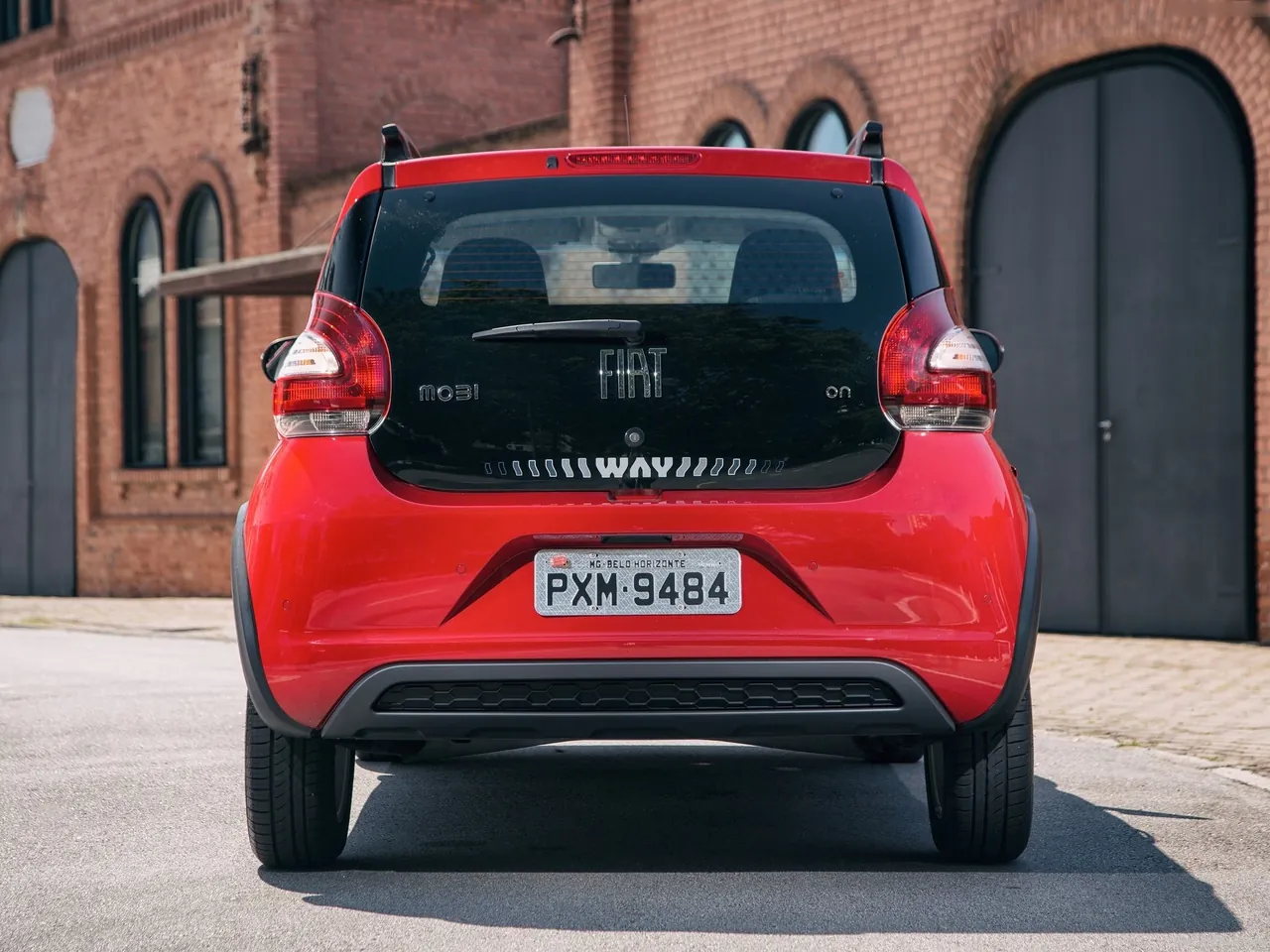 Fiat Mobi (2017) – zezadu