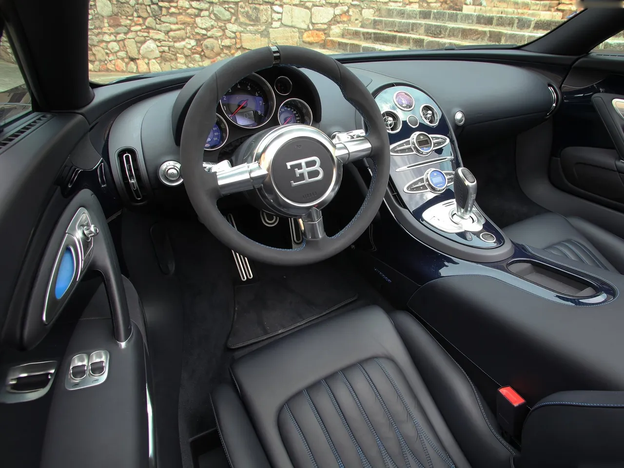Bugatti Veyron Grand Sport Vitesse (2012) – interiér