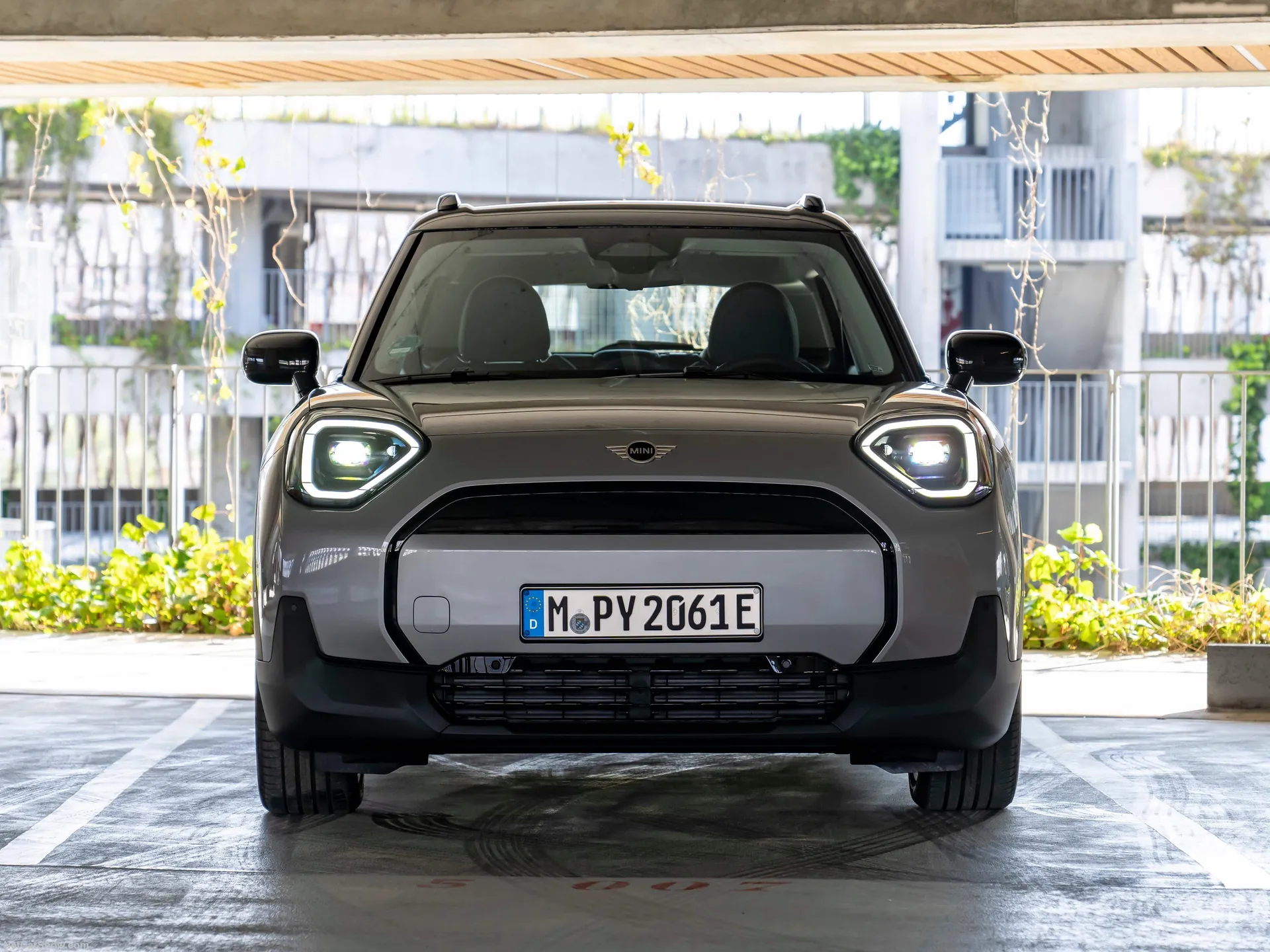 Mini Aceman E (2025) – zepředu