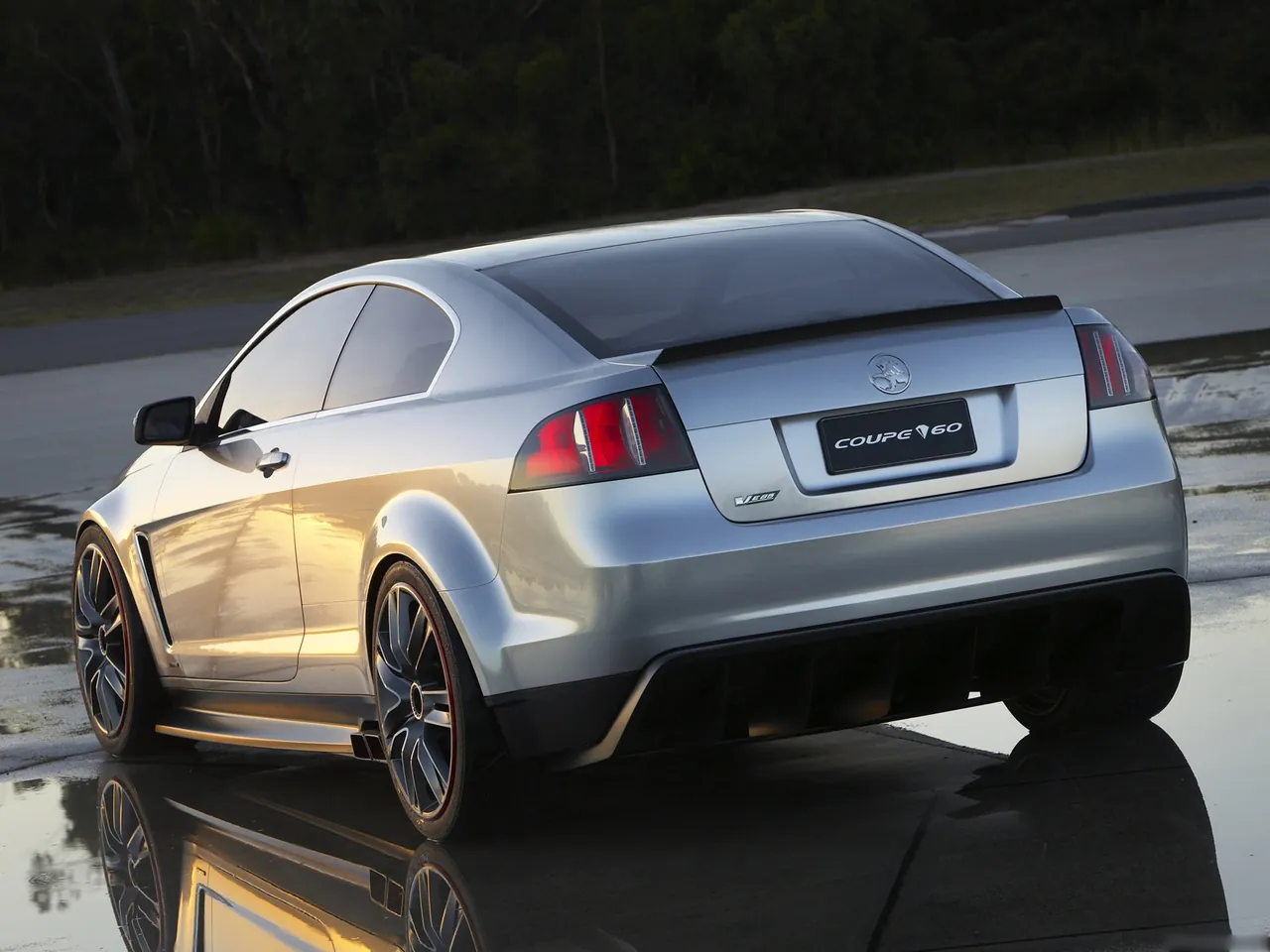 Holden Coupe 60 Concept (2008) – zadní tříčtvrteční pohled