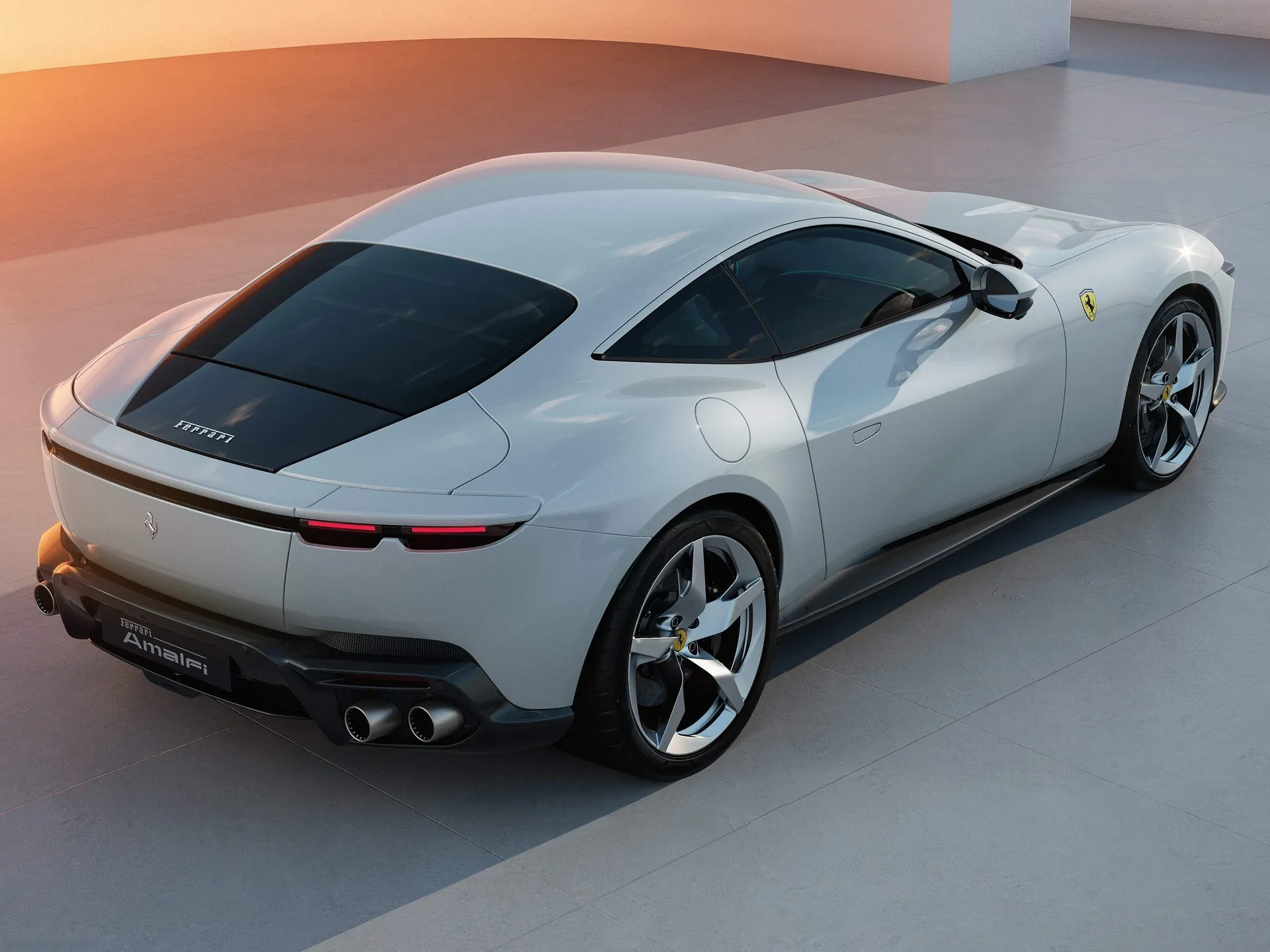Ferrari Amalfi (2026) – zadní tříčtvrteční pohled