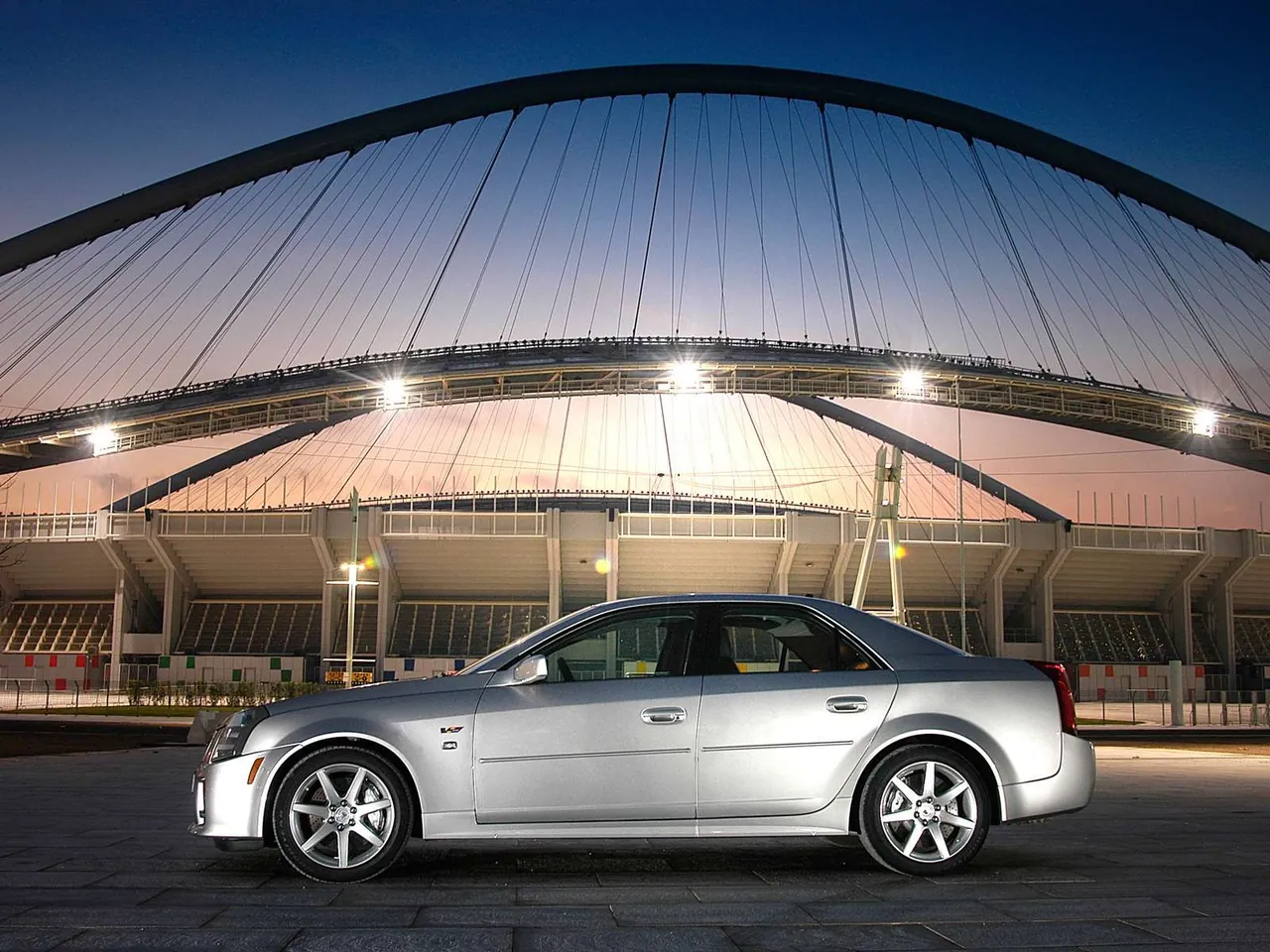 Cadillac CTS-V Euro (2005) – boční profil