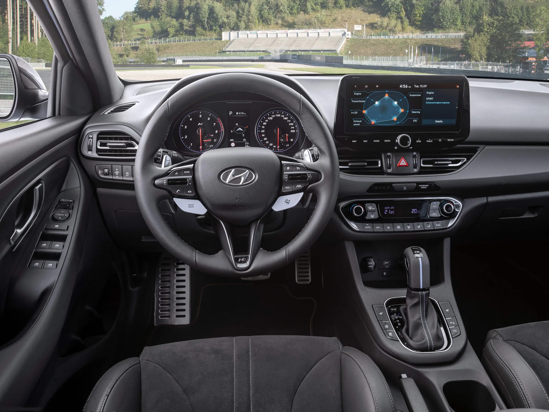 Hyundai i30 N (2021) – interiér