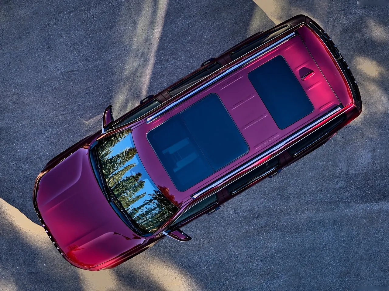 Jeep Wagoneer (2022) – pohled shora