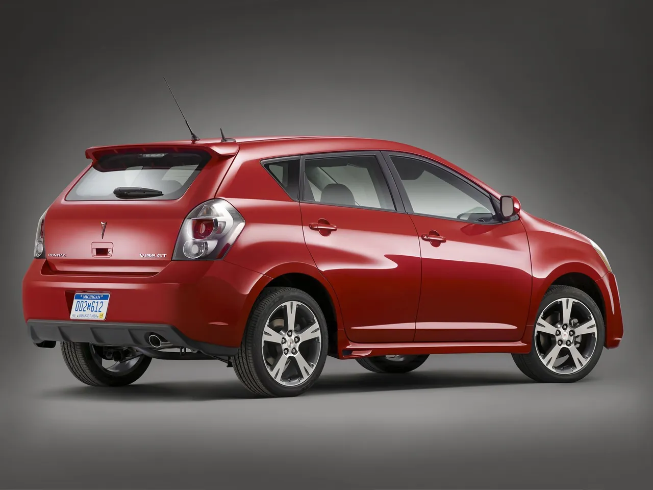 Pontiac Vibe (2009) – zadní tříčtvrteční pohled