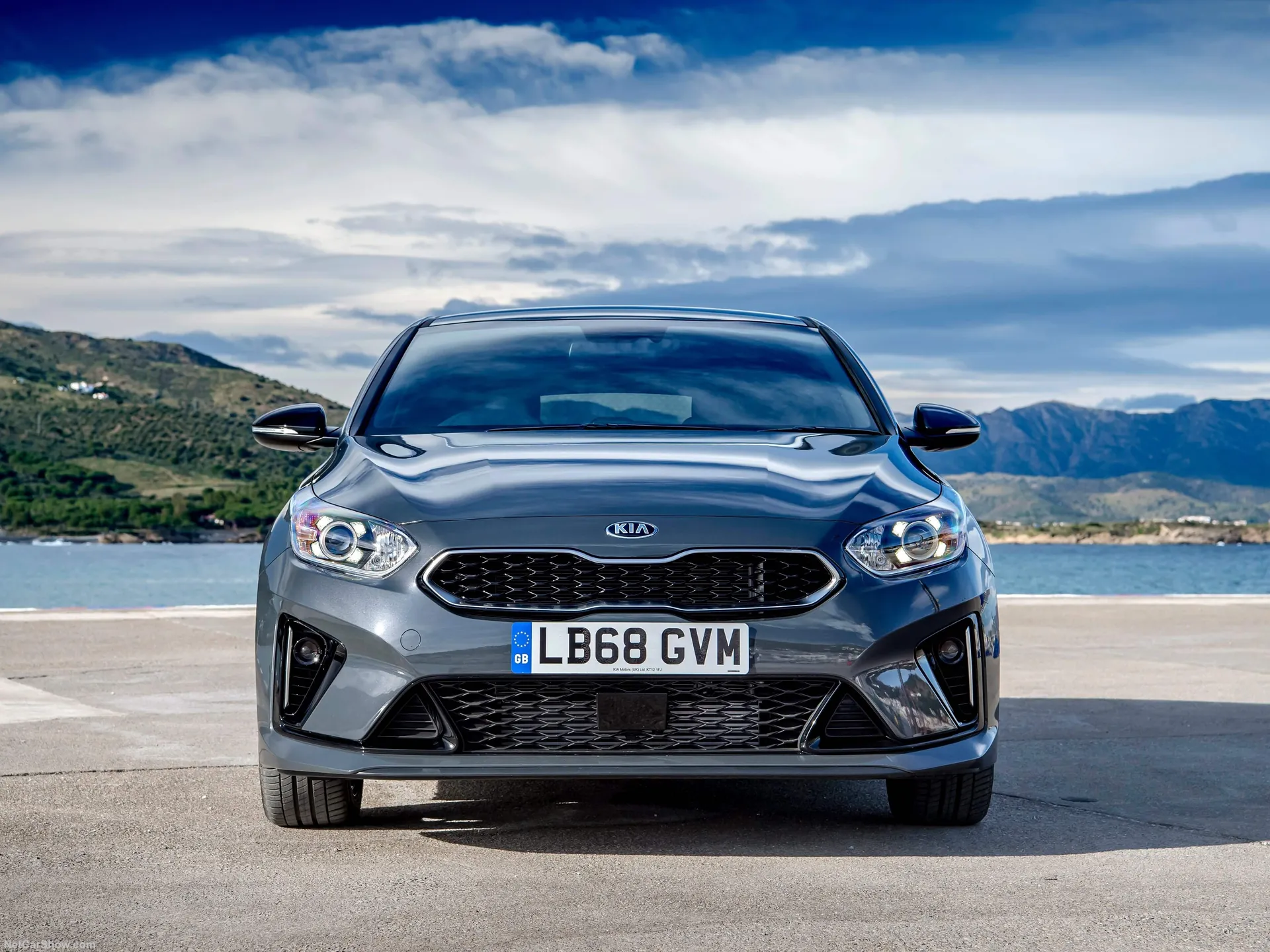 Kia ProCeed [UK] (2019) - Front