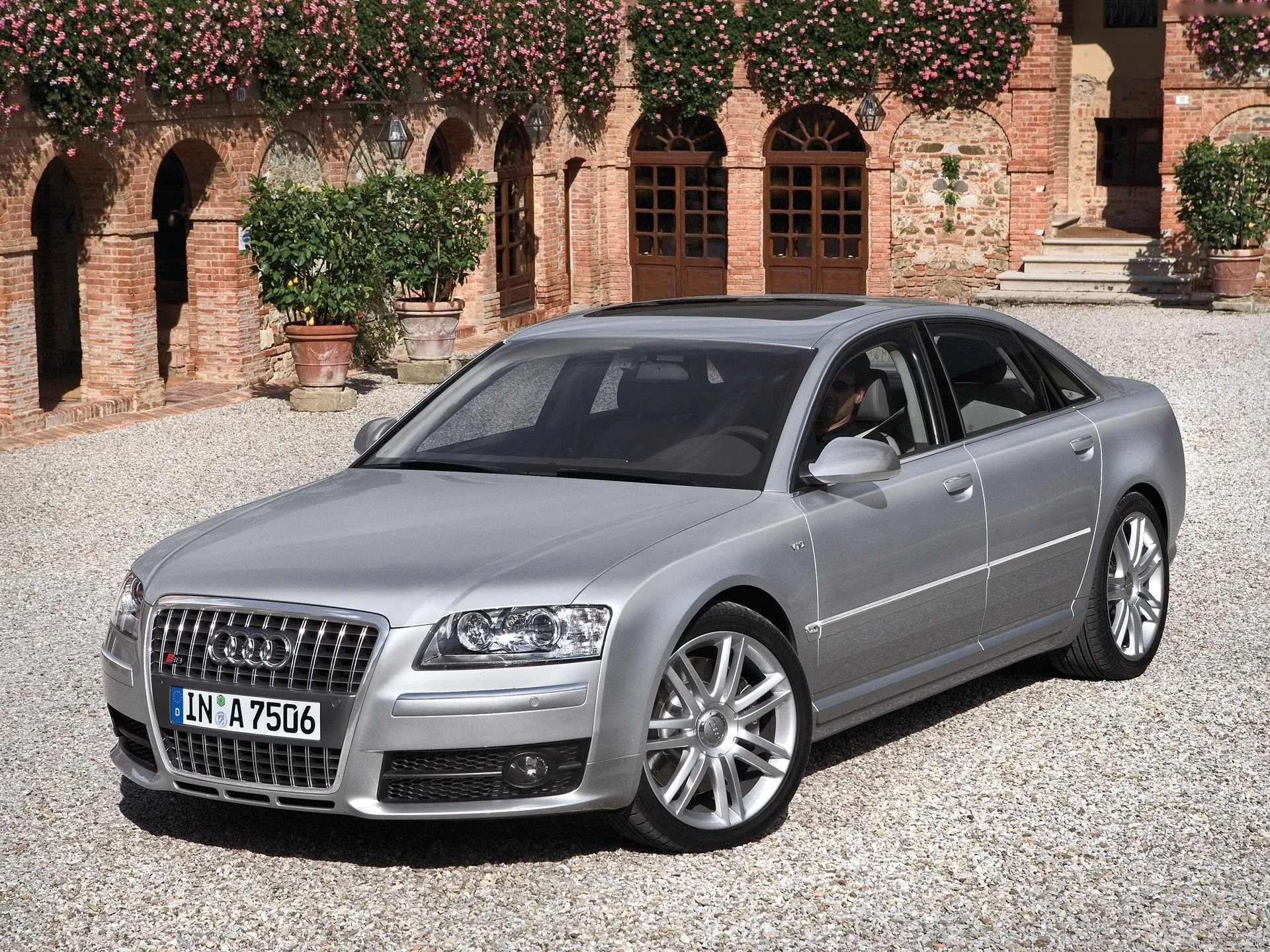 Audi S8 (2006)