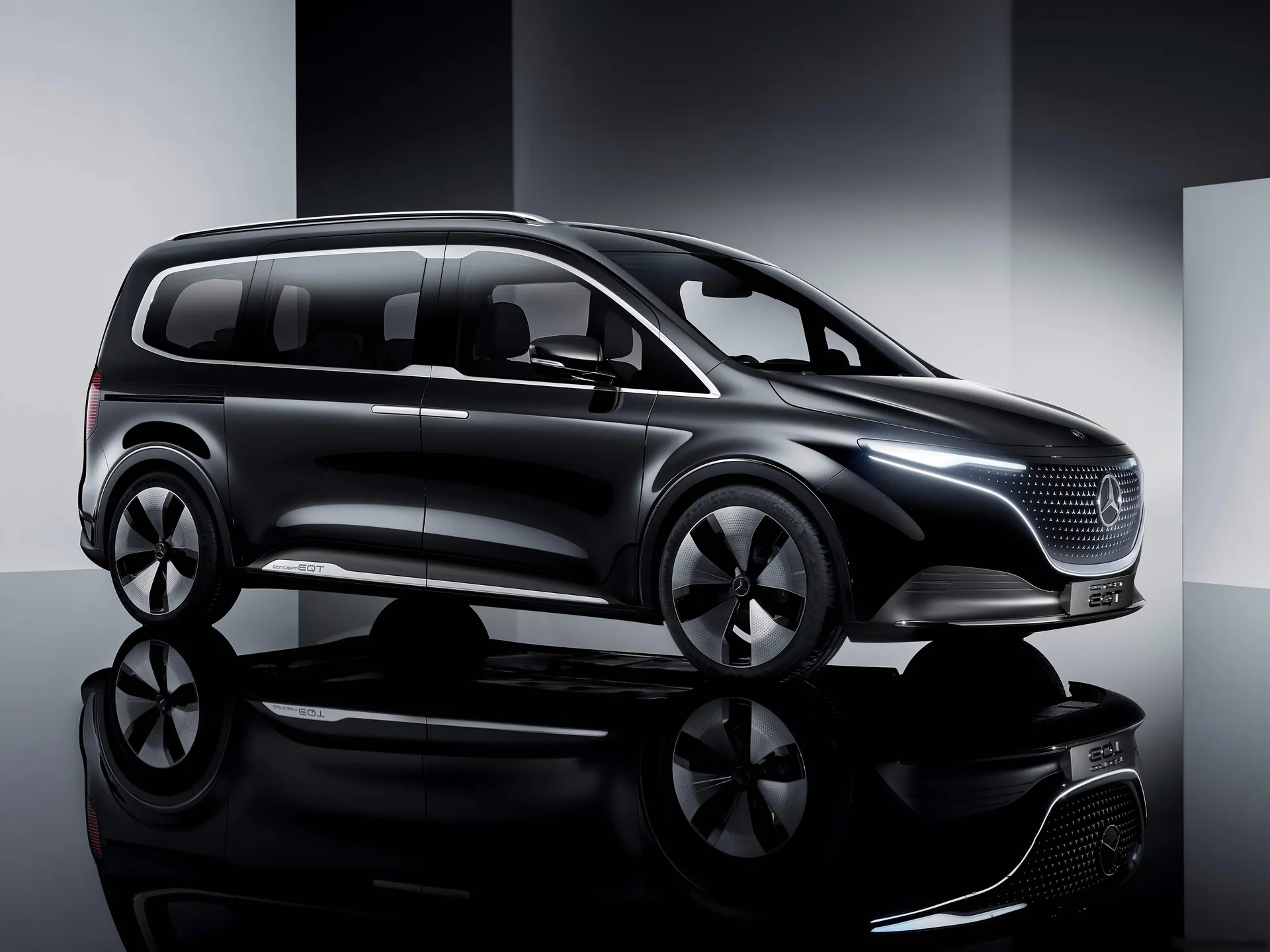 Mercedes-Benz EQT Concept (2021)