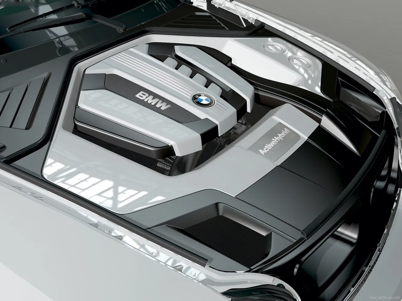 BMW EfficientDynamics Concept (2008) – motorový prostor