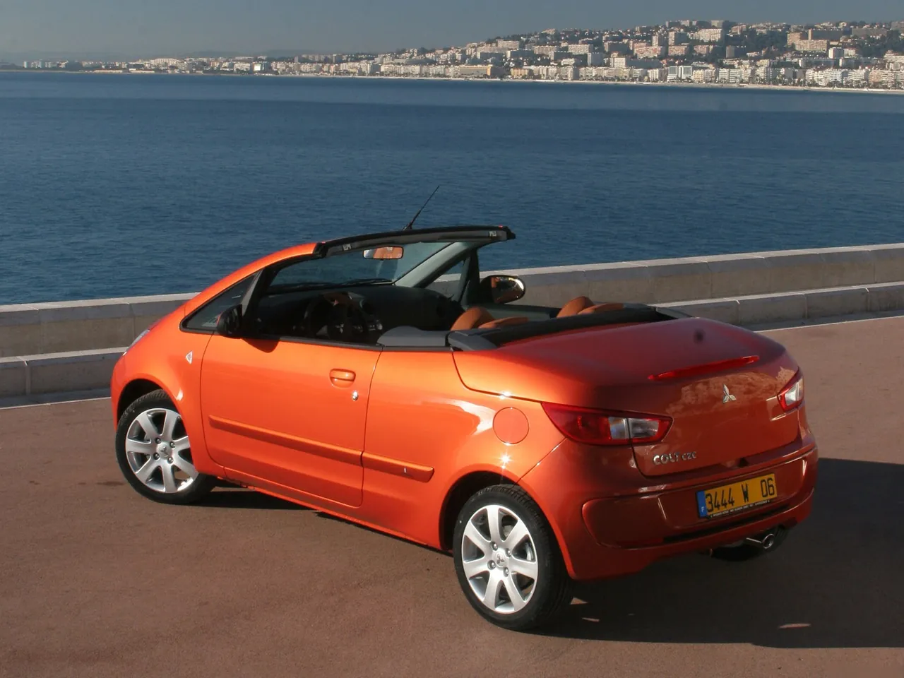 Mitsubishi Colt CZC (2007) – zadní tříčtvrteční pohled