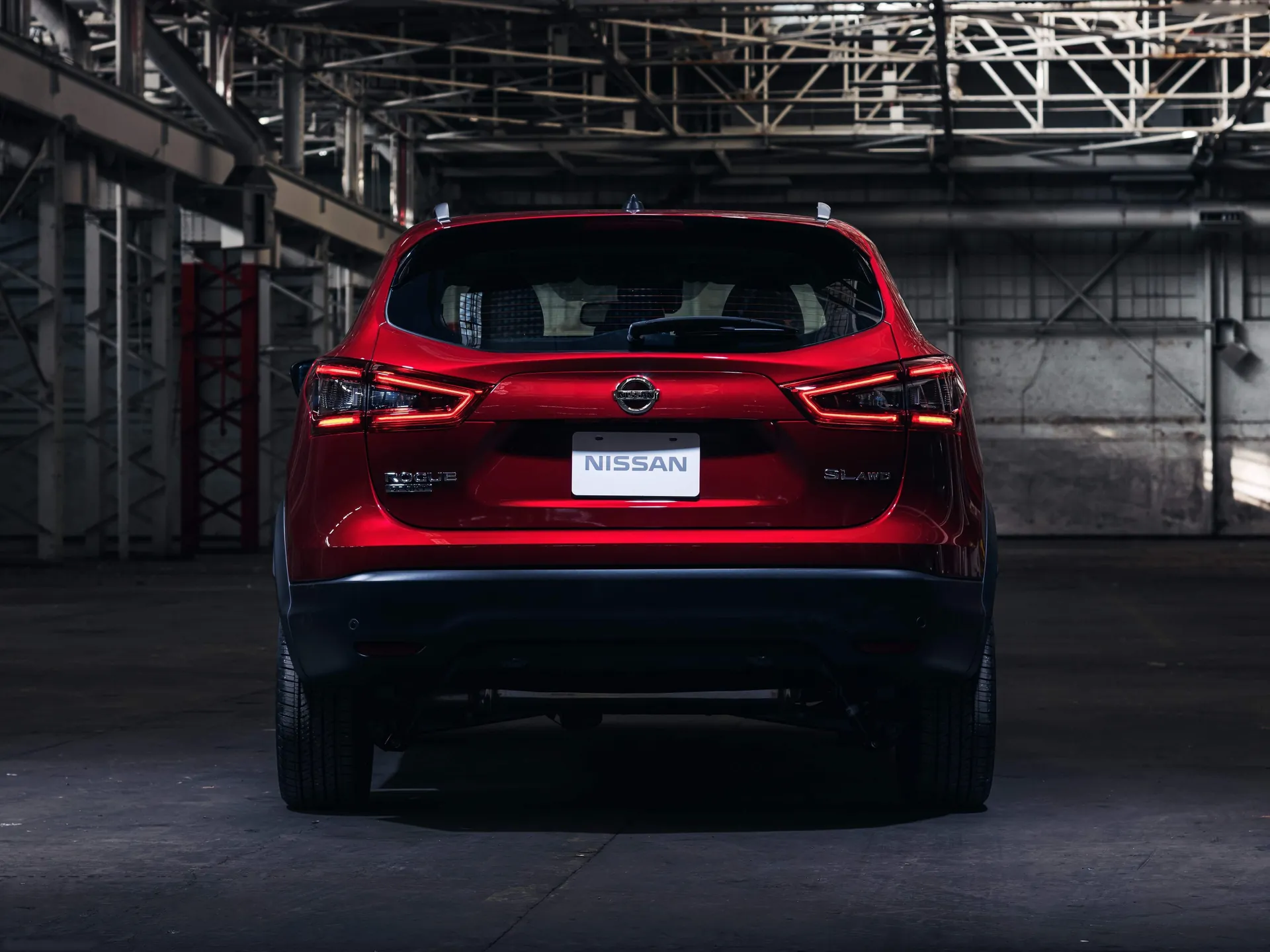 Nissan Rogue Sport (2020) - Rear