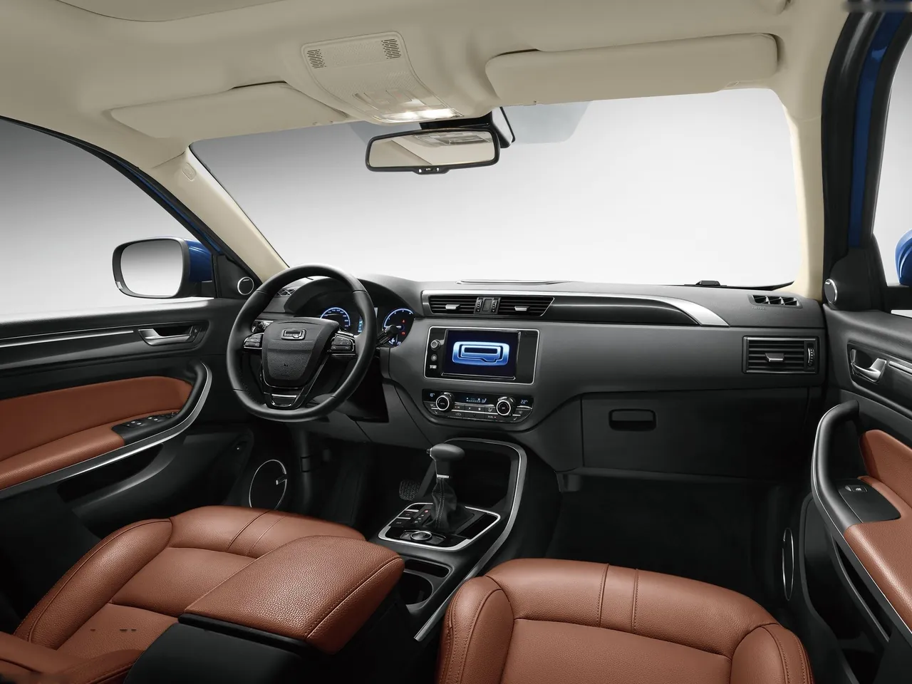 Qoros 5 SUV (2016) – interiér