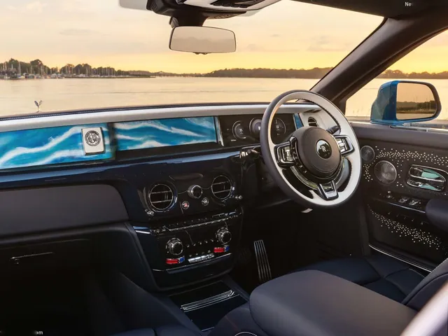 Rolls-Royce Phantom Extended Regatta (2026)