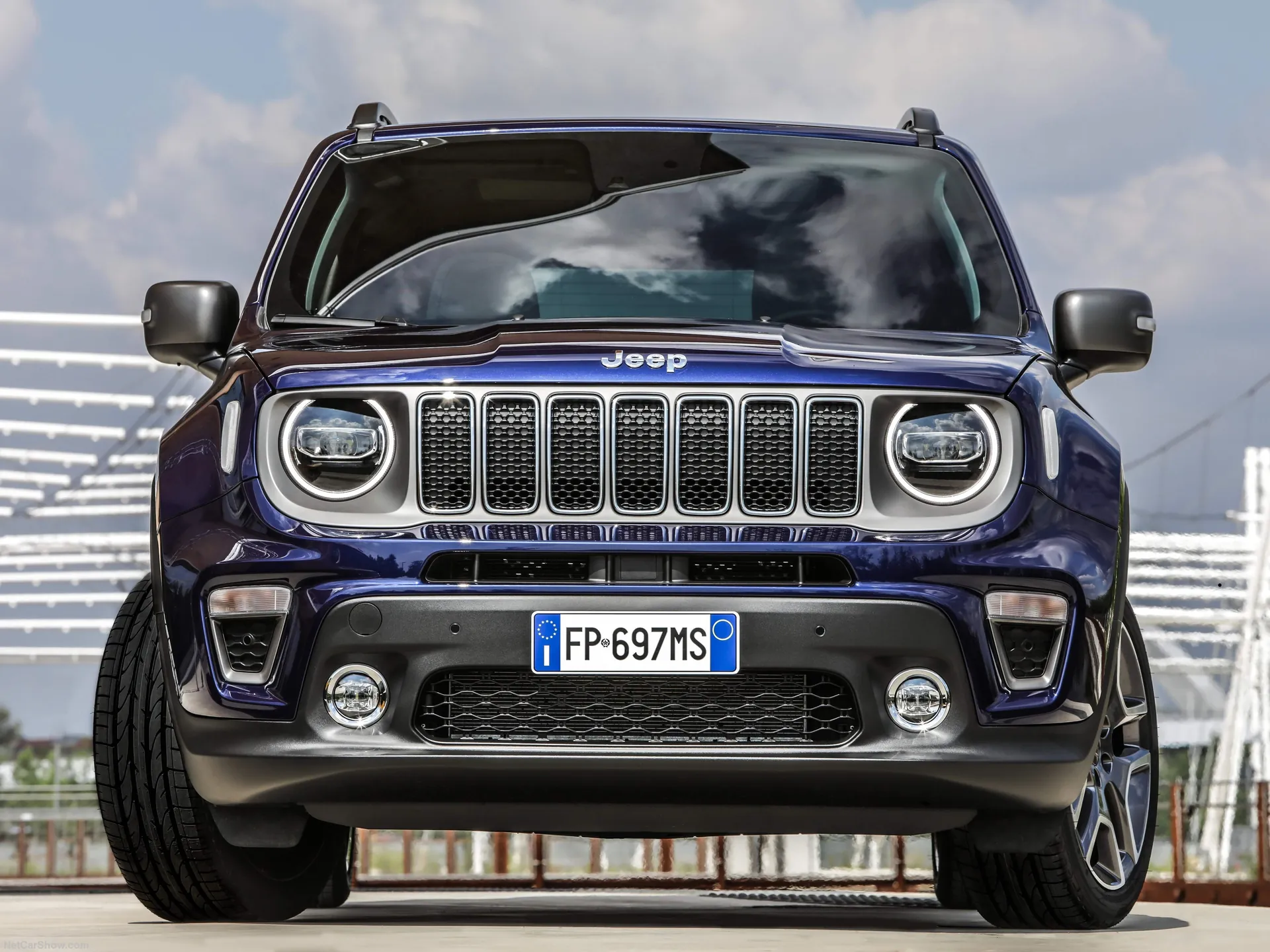 Jeep Renegade (2019) - Front