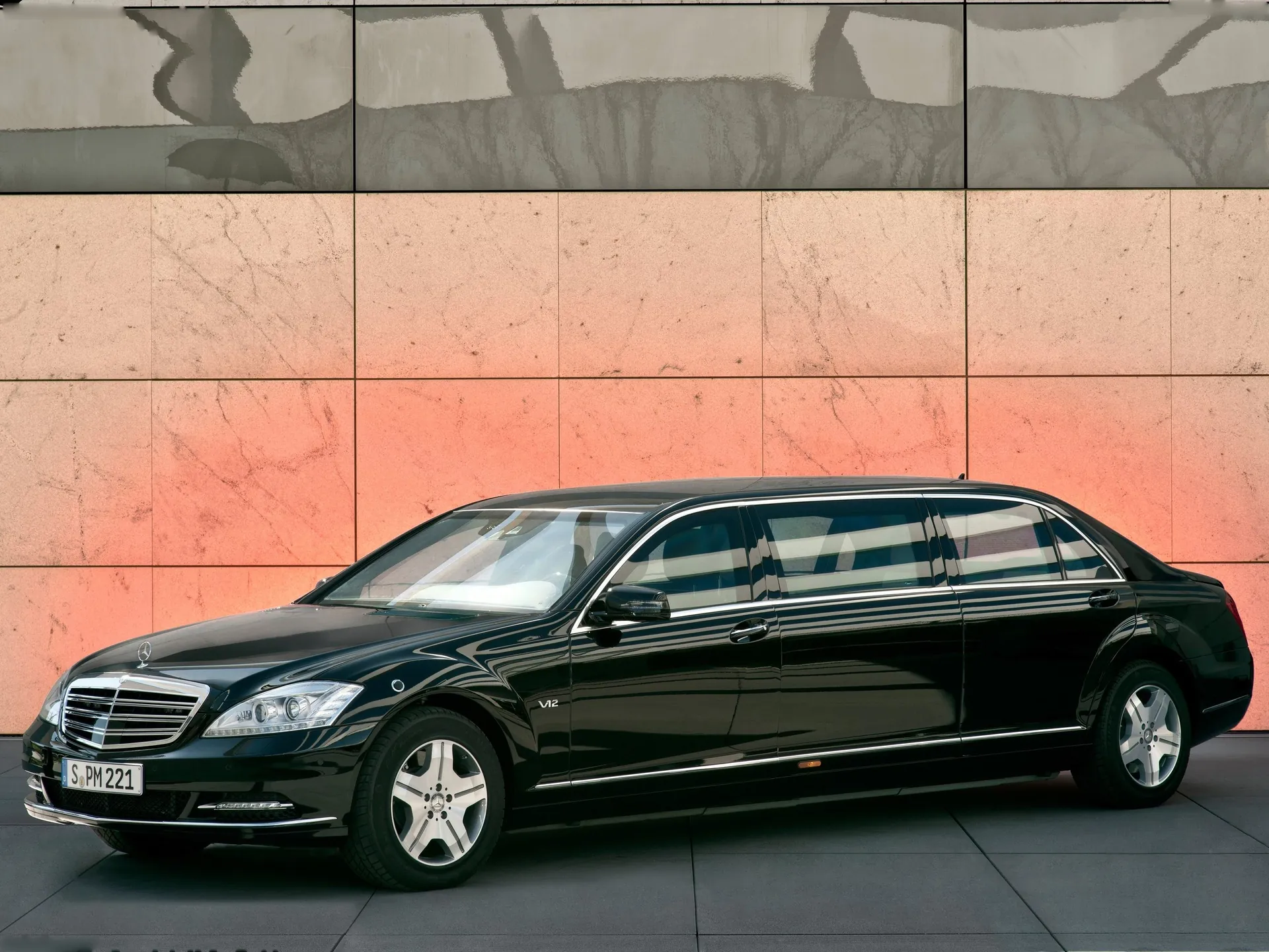 Mercedes-Benz S600 Pullman Guard (2011)