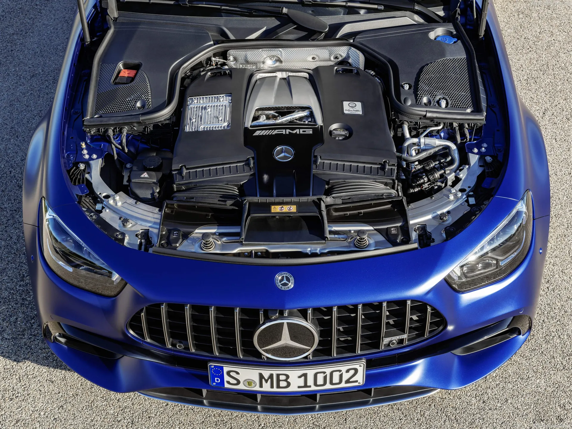 Mercedes-Benz E63 S AMG Estate (2021) – motorový prostor