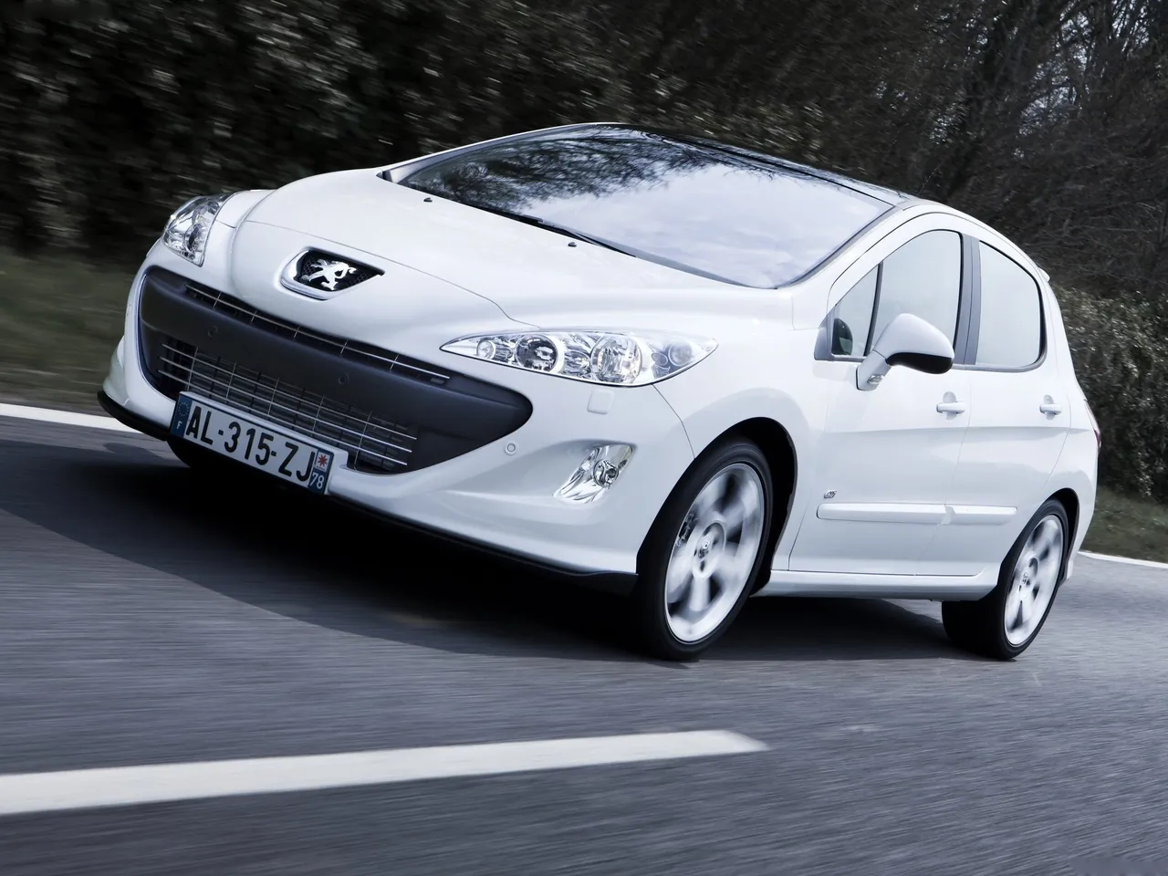 Peugeot 308 GTi (2011)