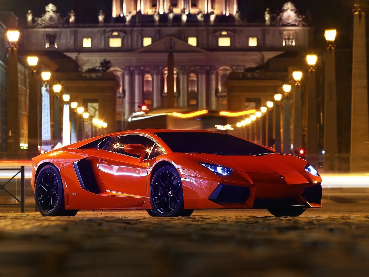 Lamborghini Aventador LP700-4 (2012)
