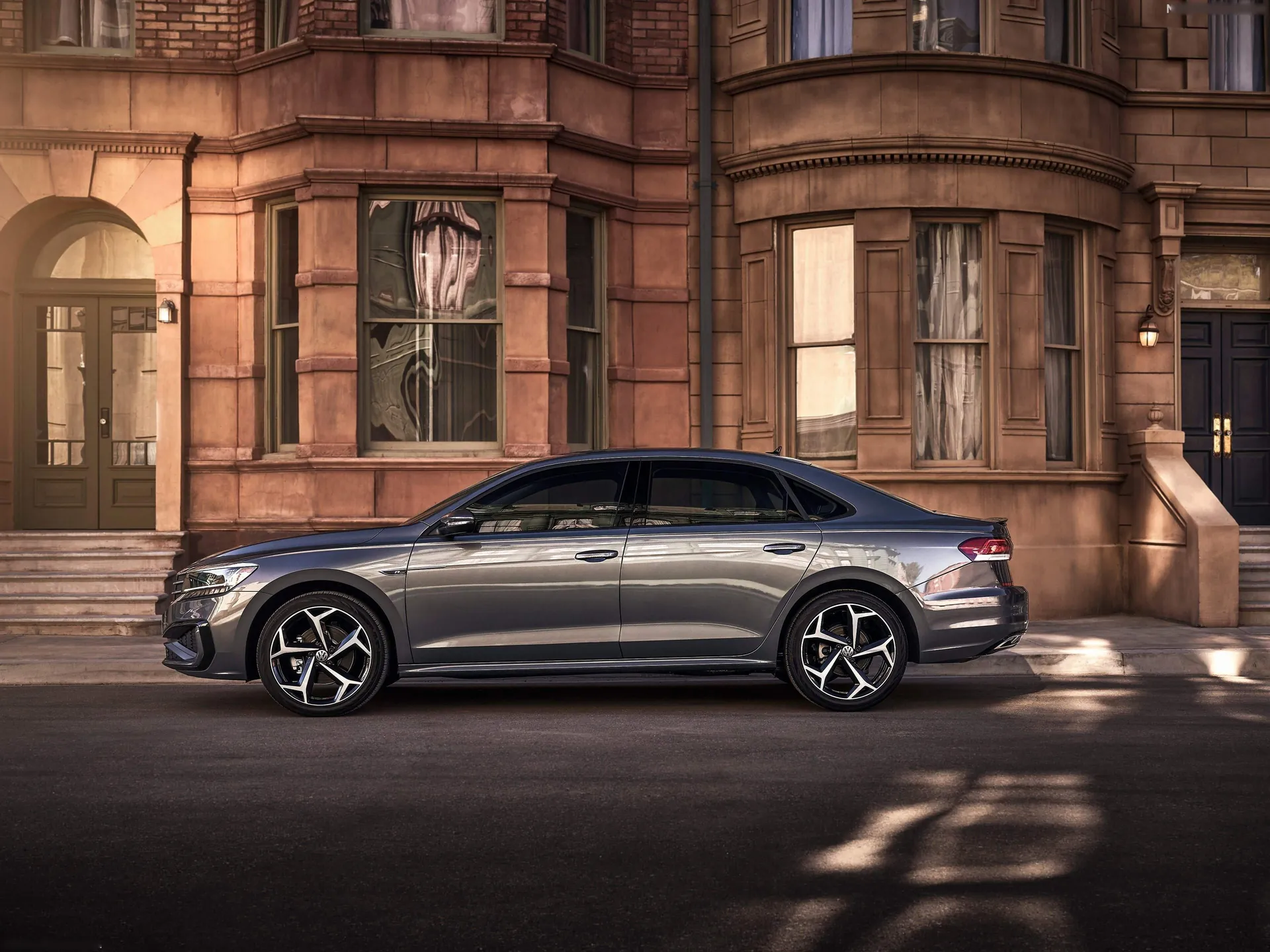 Volkswagen Passat [US] (2020) – boční profil