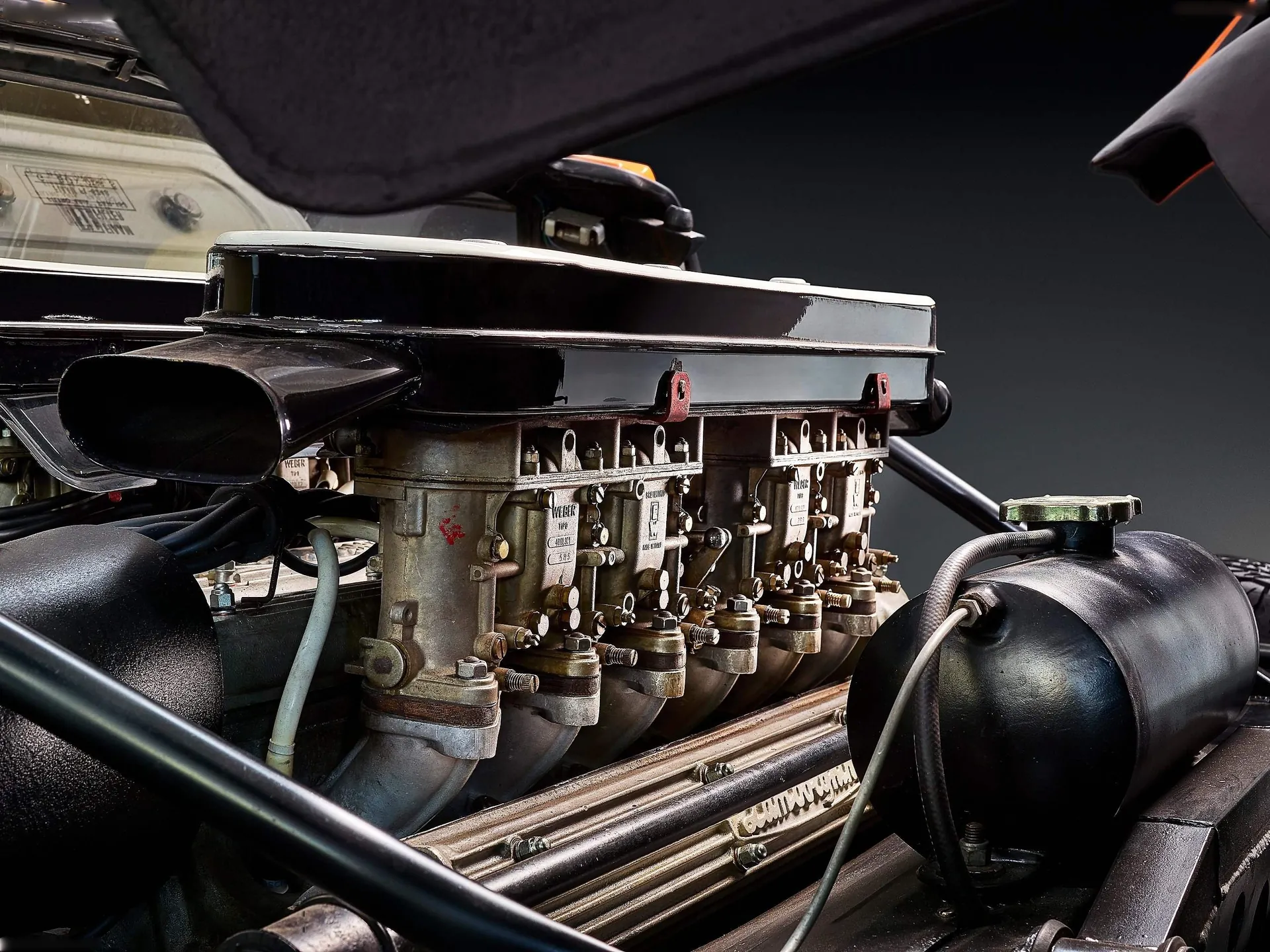 Lamborghini Miura P400 (1968) – motor