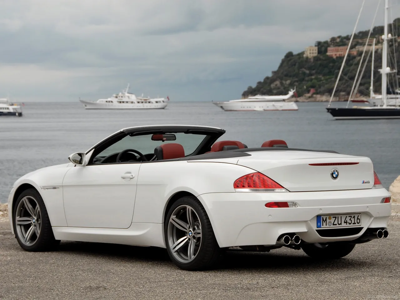 BMW M6 Cabrio (2007) – zadní tříčtvrteční pohled