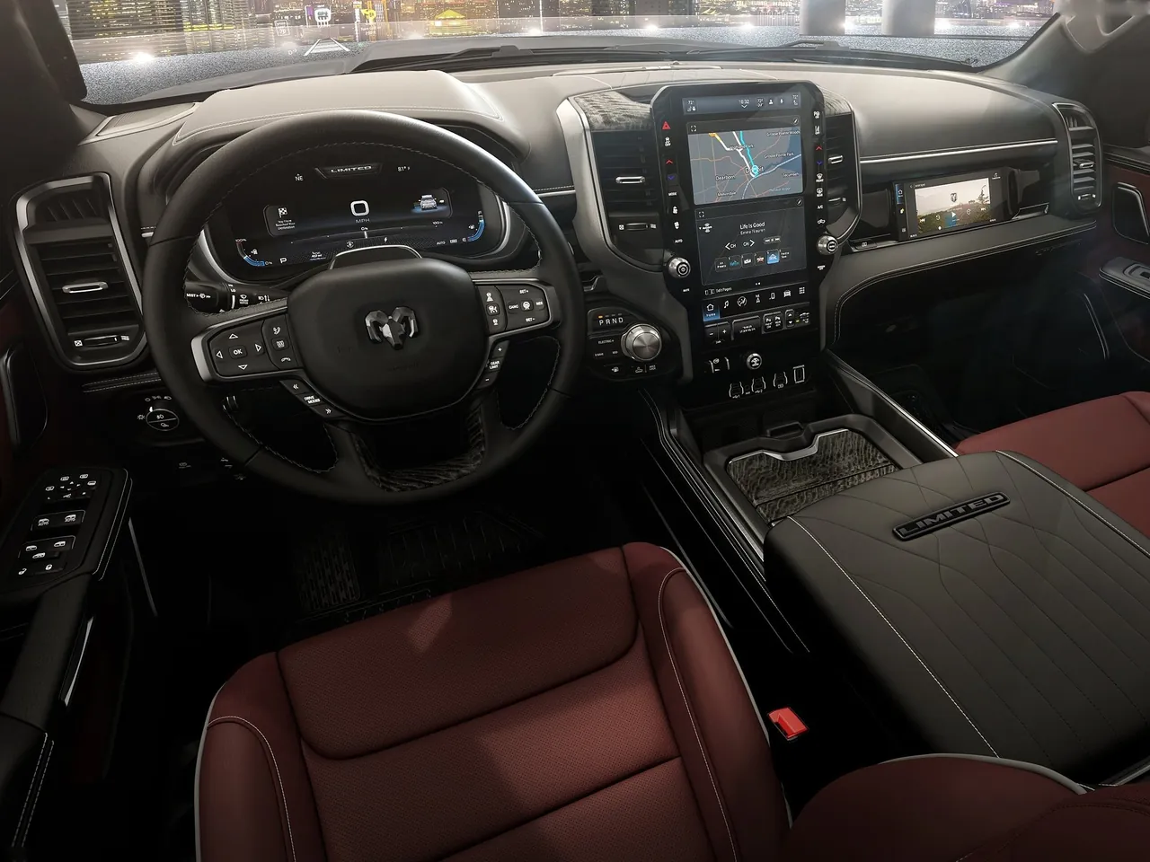 Ram 1500 Ramcharger (2025) – interiér