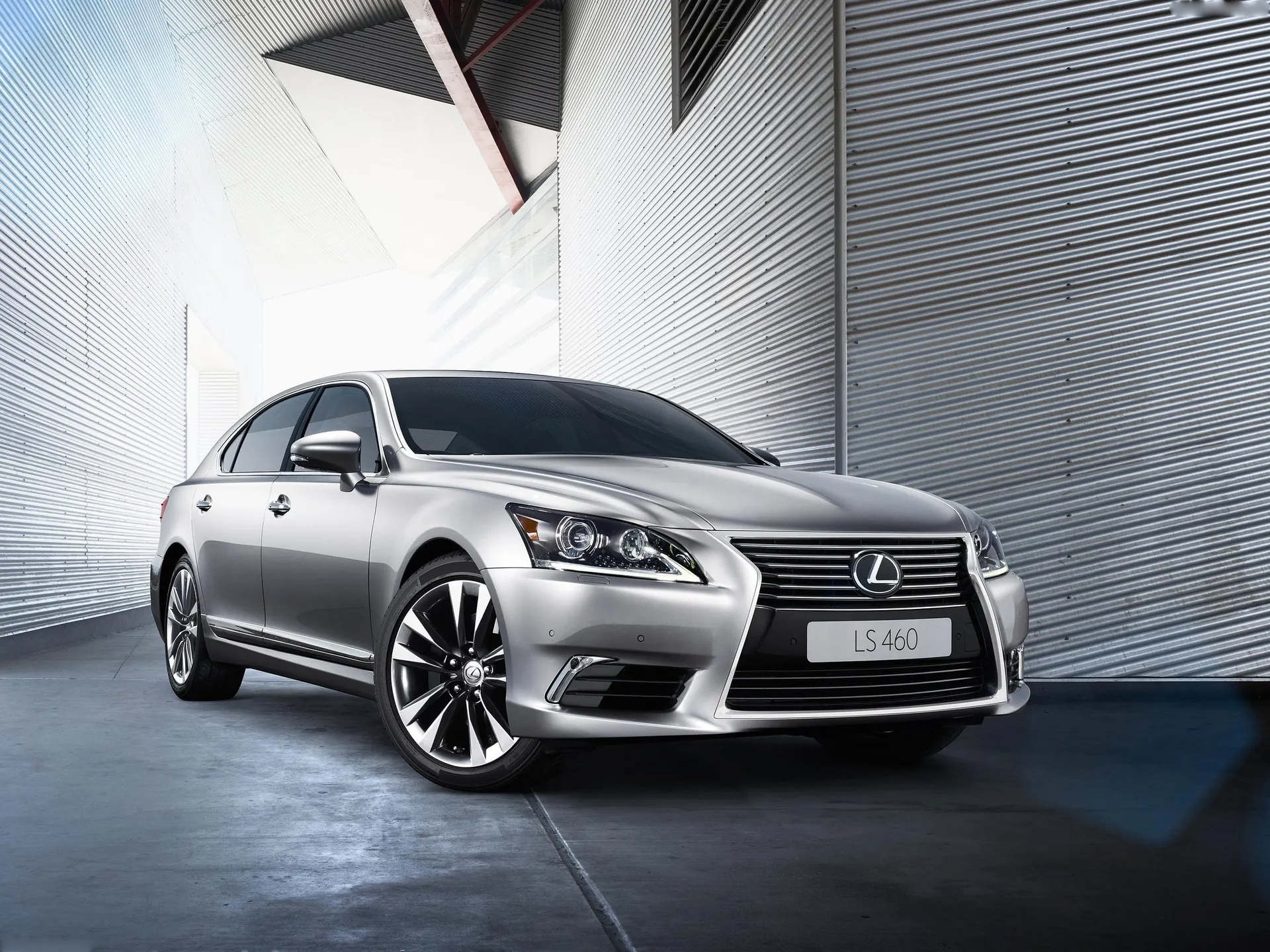 Lexus LS [EU] (2013)
