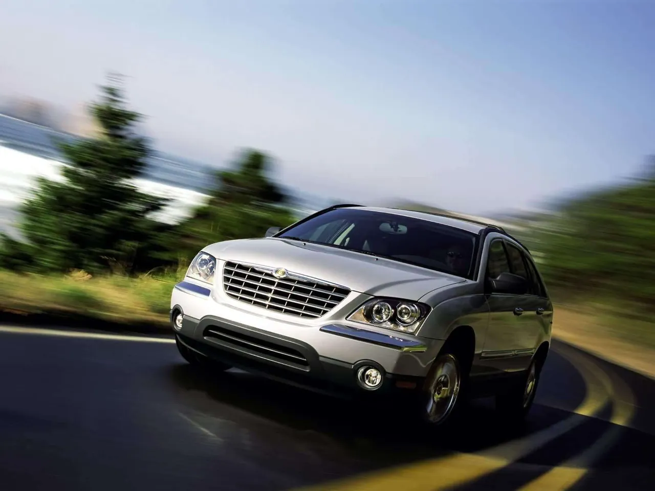 Chrysler Pacifica (2004)