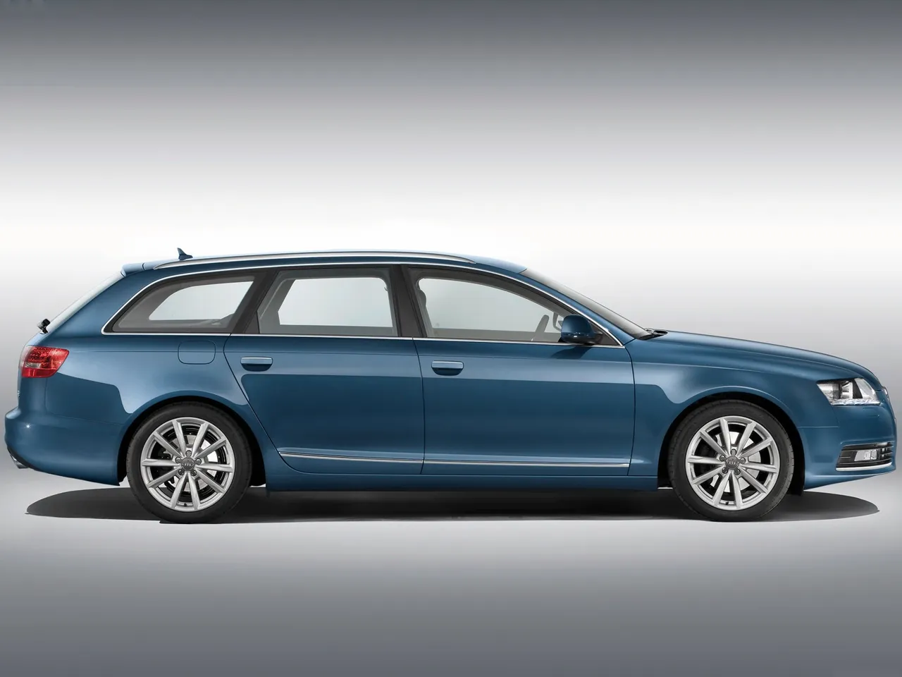 Audi A6 Avant (2009) – boční profil