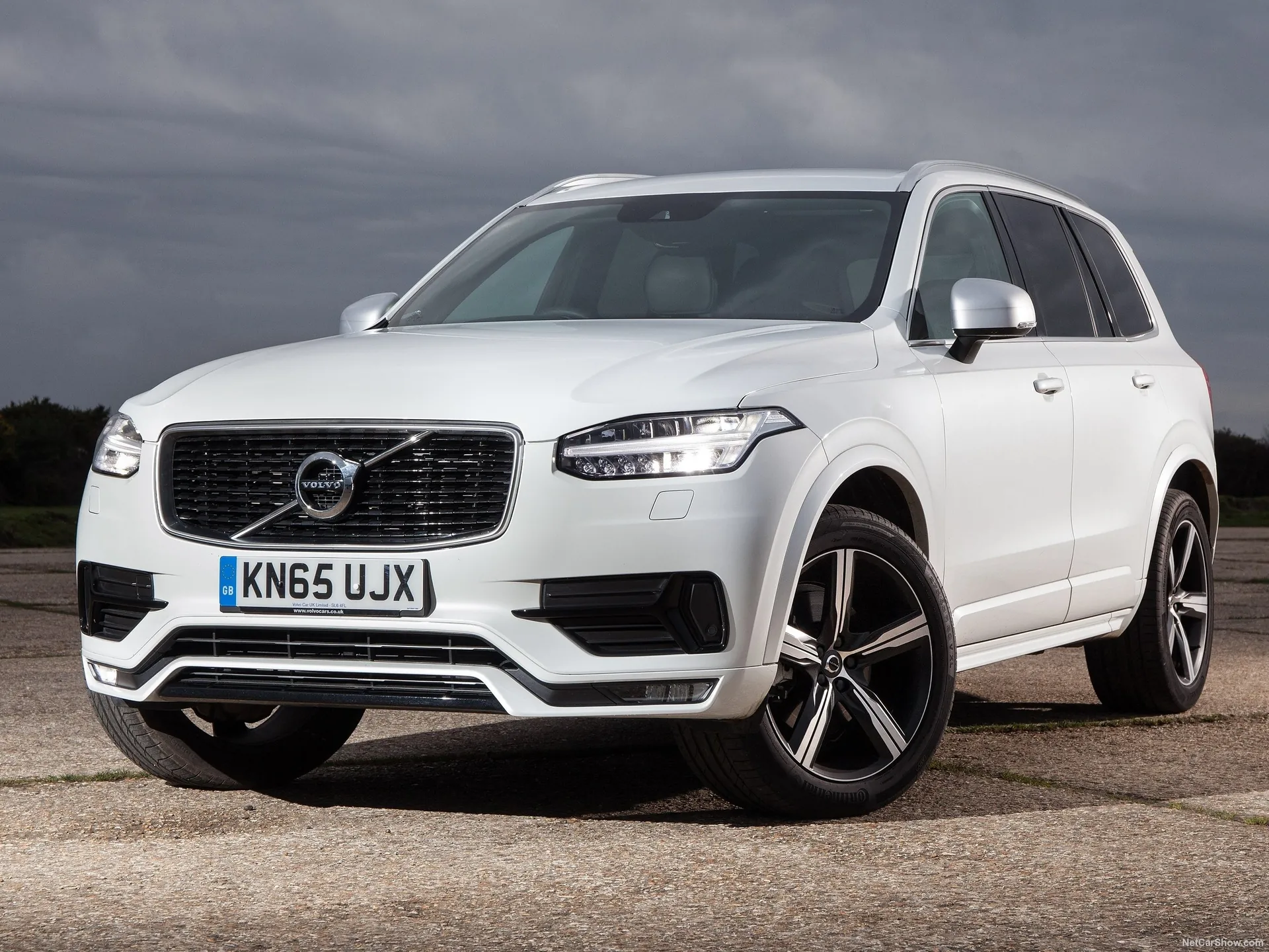 Volvo XC90 R-Design (2015)