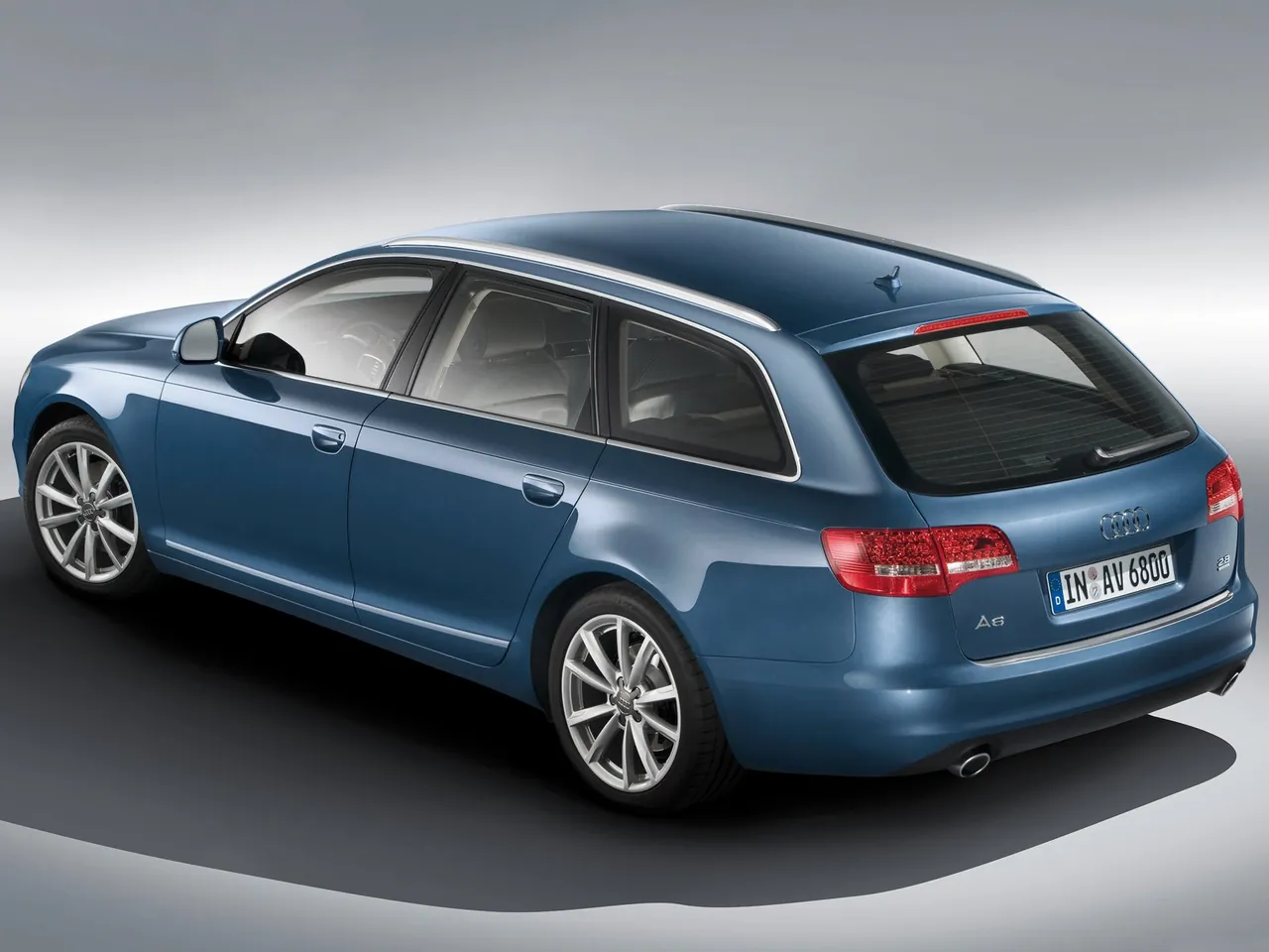 Audi A6 Avant (2009) – zadní tříčtvrteční pohled
