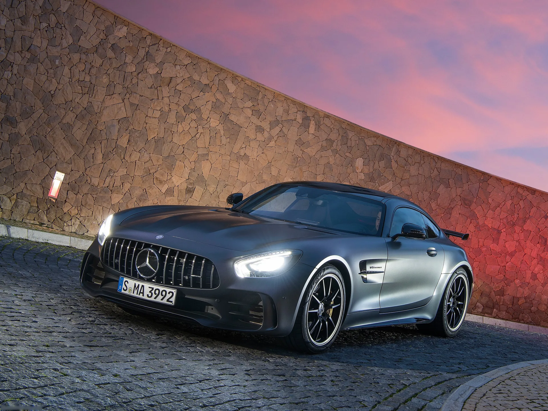 Mercedes-Benz AMG GT R (2017)