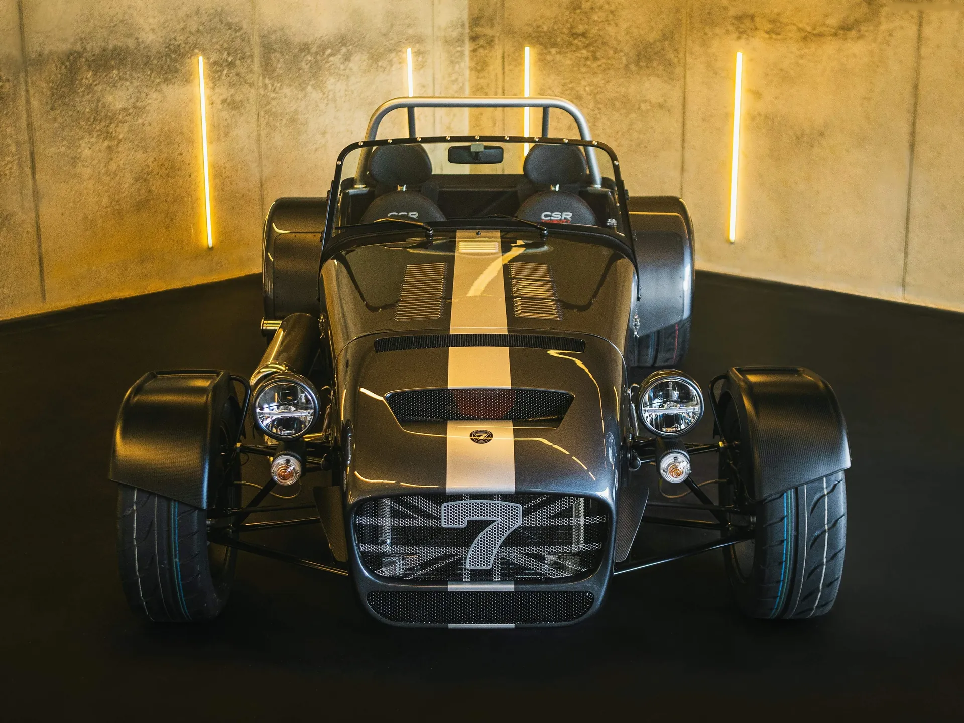 Caterham Seven CSR Twenty (2025) – zepředu