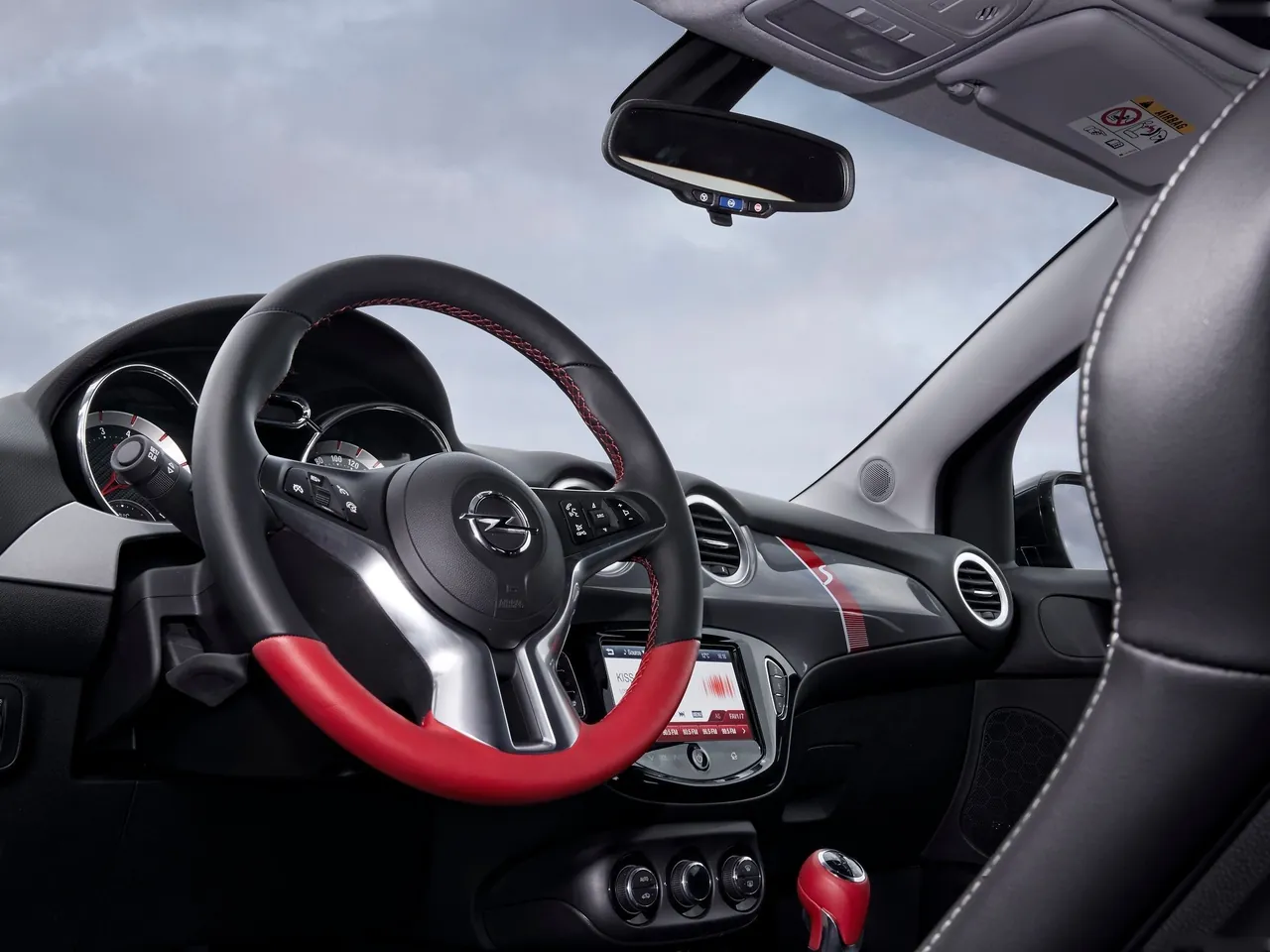 Opel Adam Rocks S (2016) – interiér