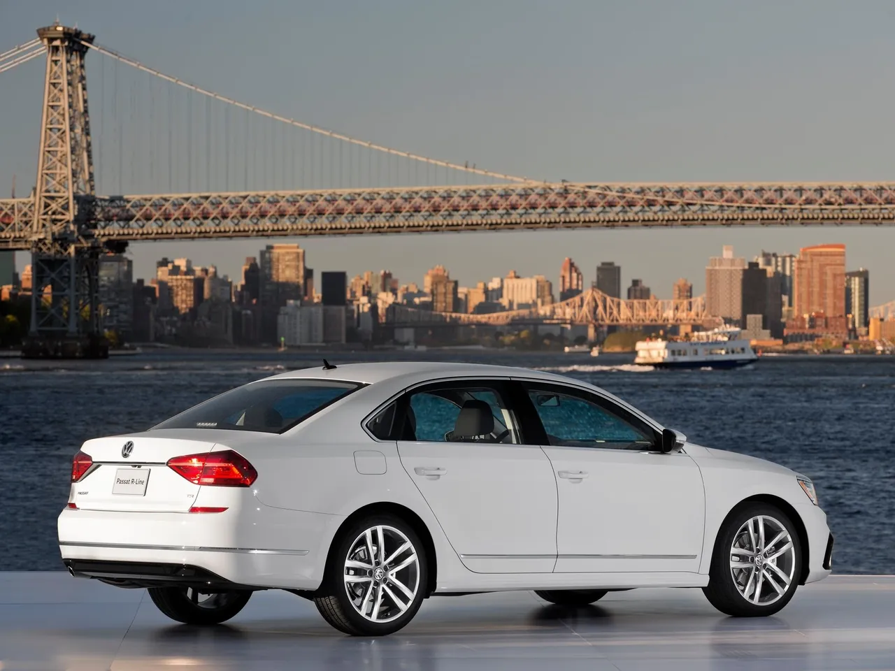 Volkswagen Passat [US] (2016) – zadní tříčtvrteční pohled