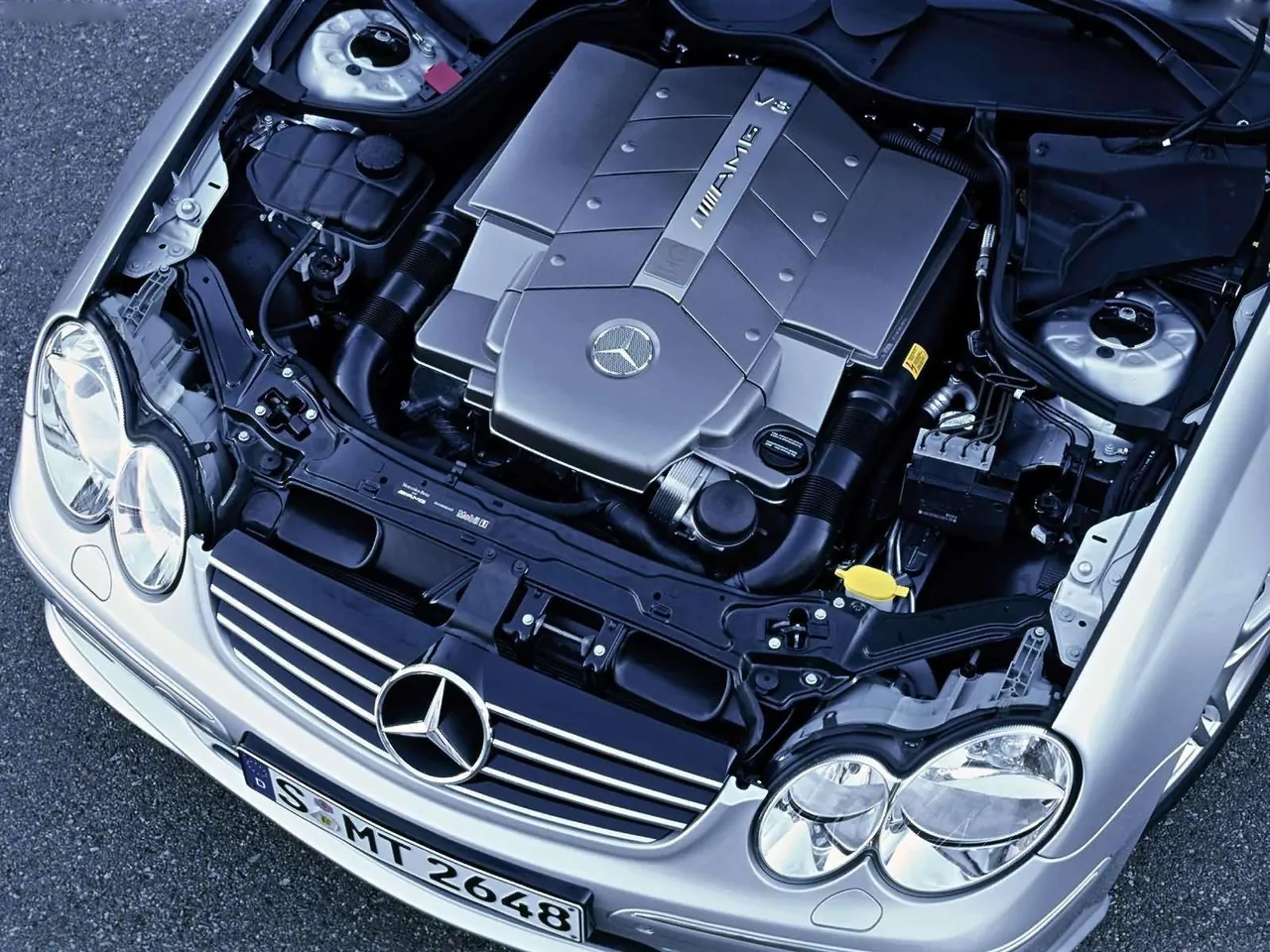 Mercedes-Benz CLK55 Cabriolet AMG (2003) - Engine Bay