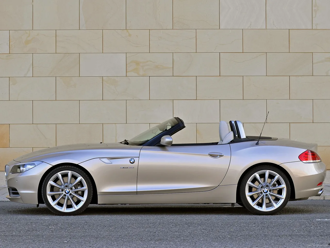 BMW Z4 (2010) – boční profil