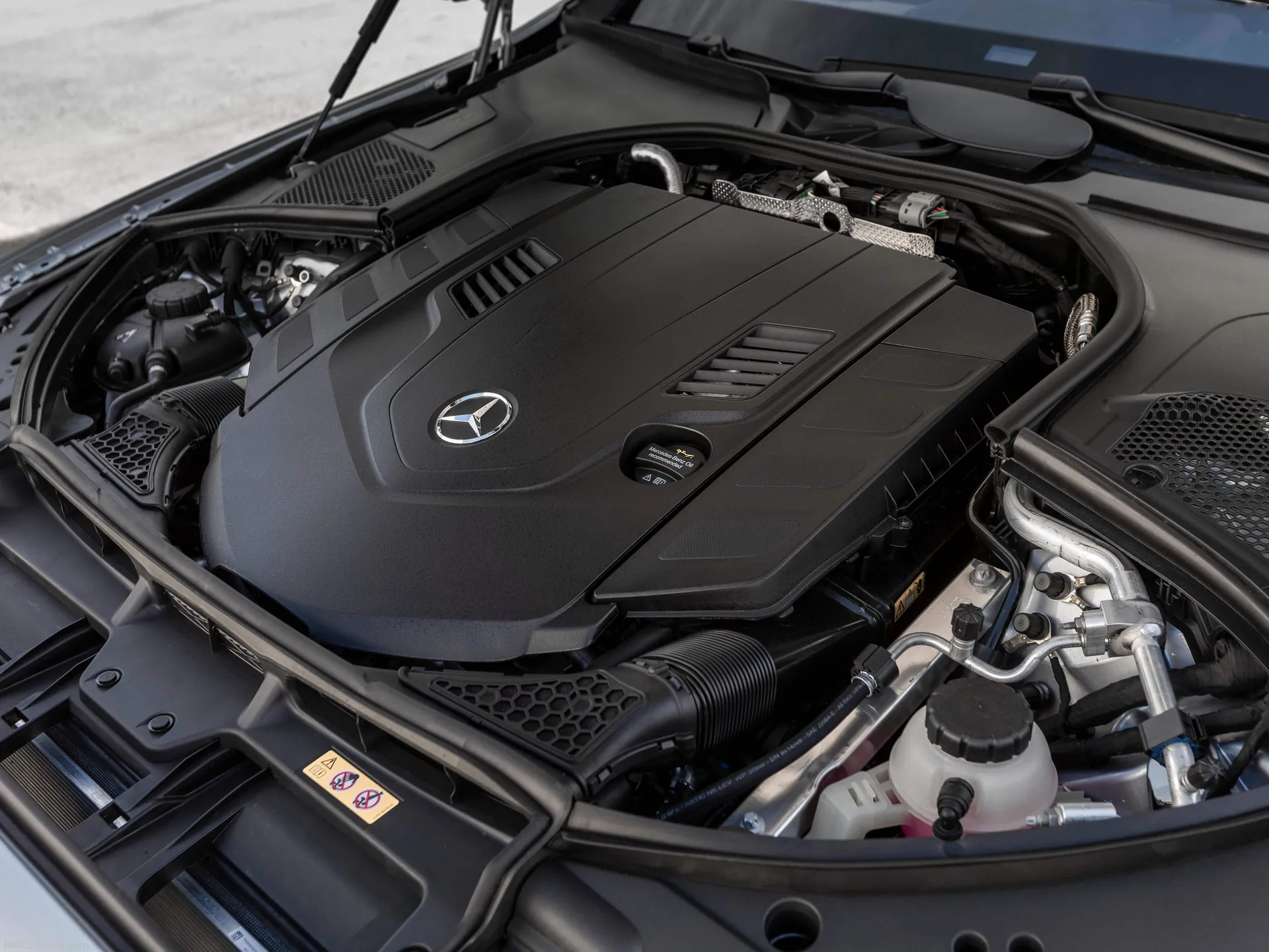 Mercedes-Benz S-Class Maybach (2021) - Engine Bay