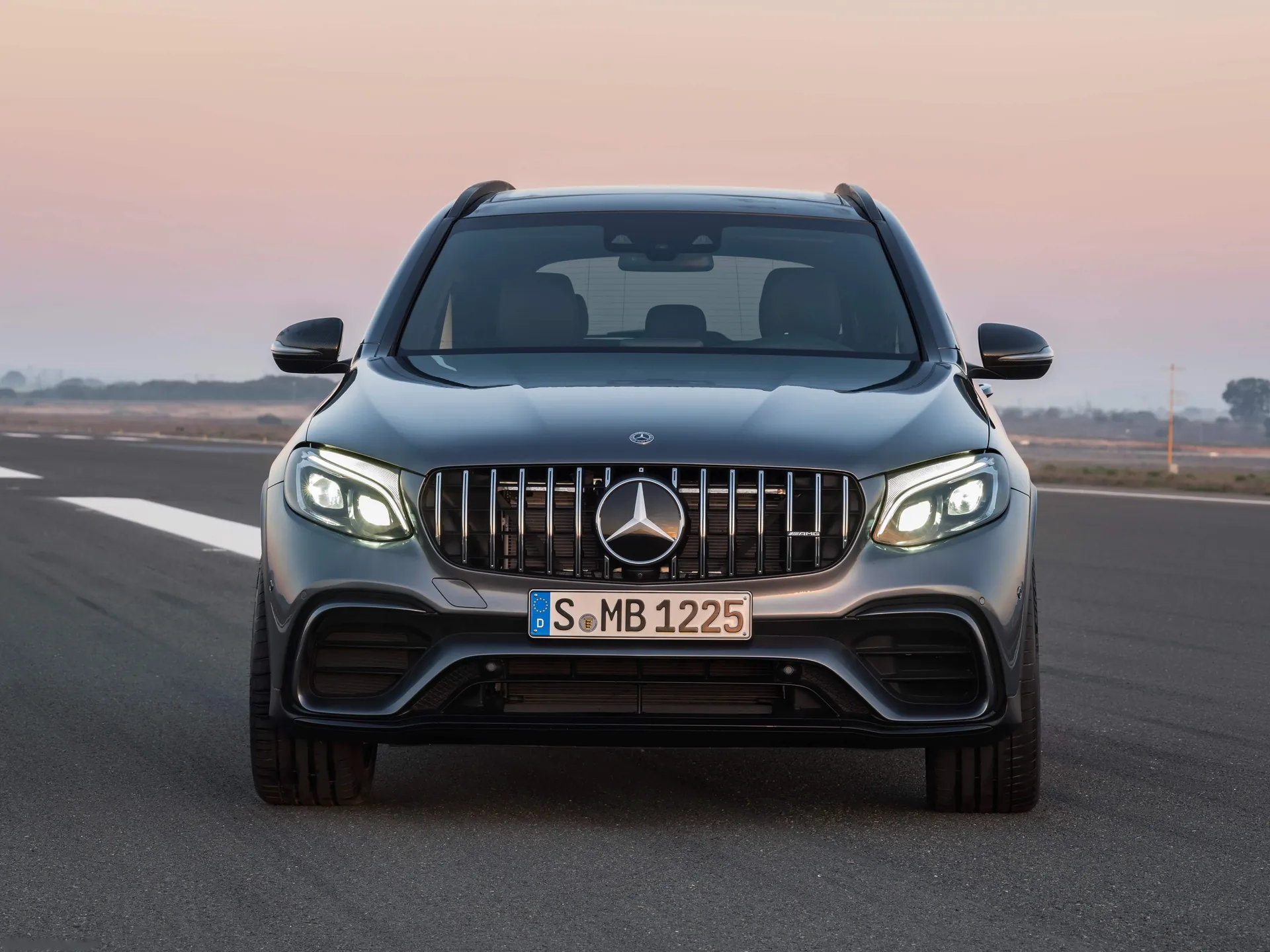 Mercedes-Benz GLC63 S AMG (2018) – zepředu