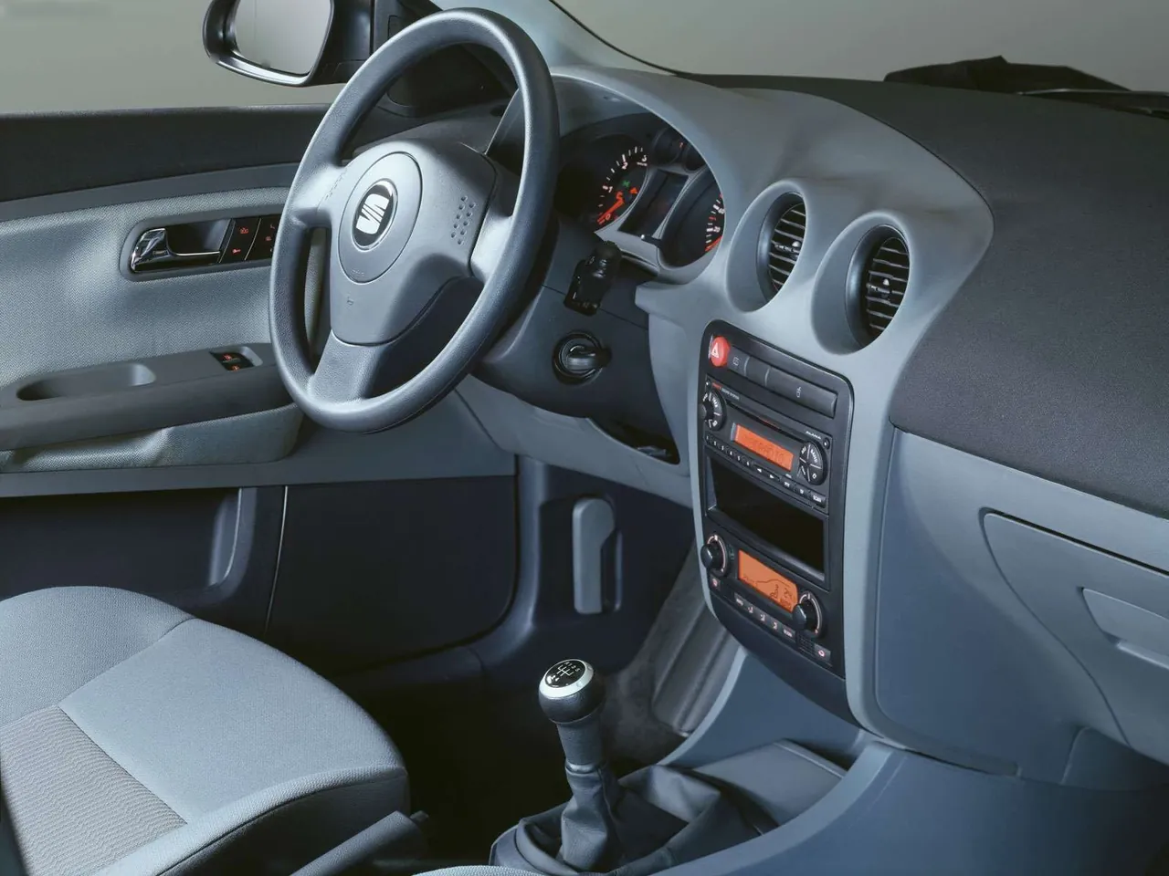 Seat Ibiza (2002) – interiér
