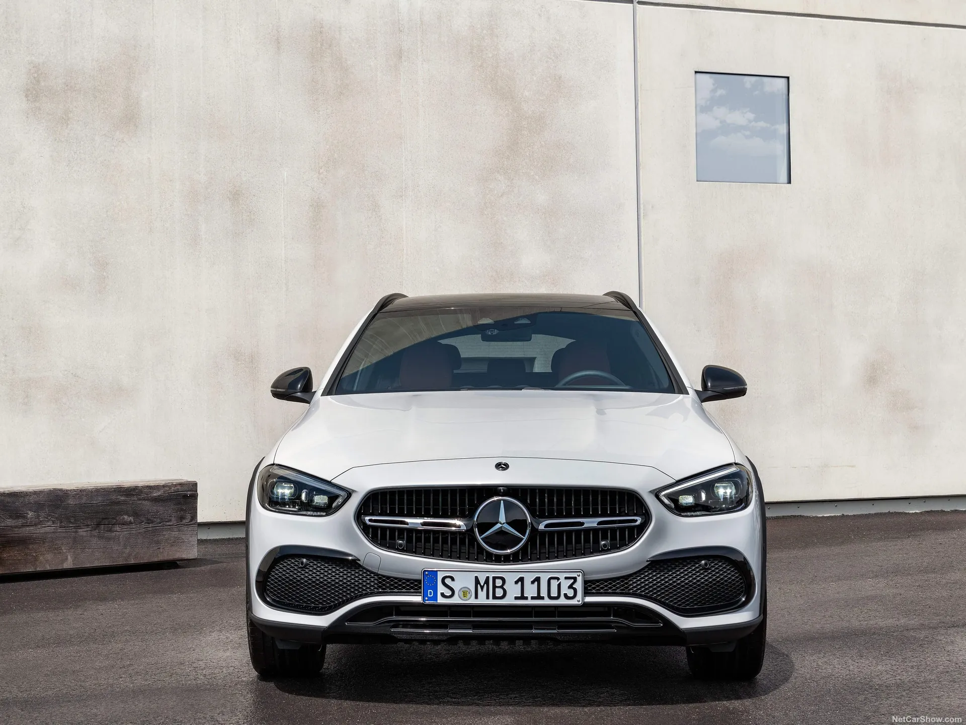 Mercedes-Benz C-Class All-Terrain (2022) – zepředu