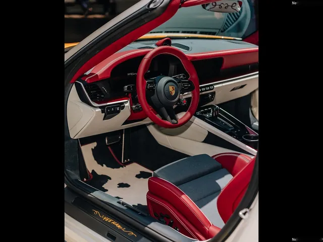 Porsche 911 Targa 4 GTS Jessie (2026)