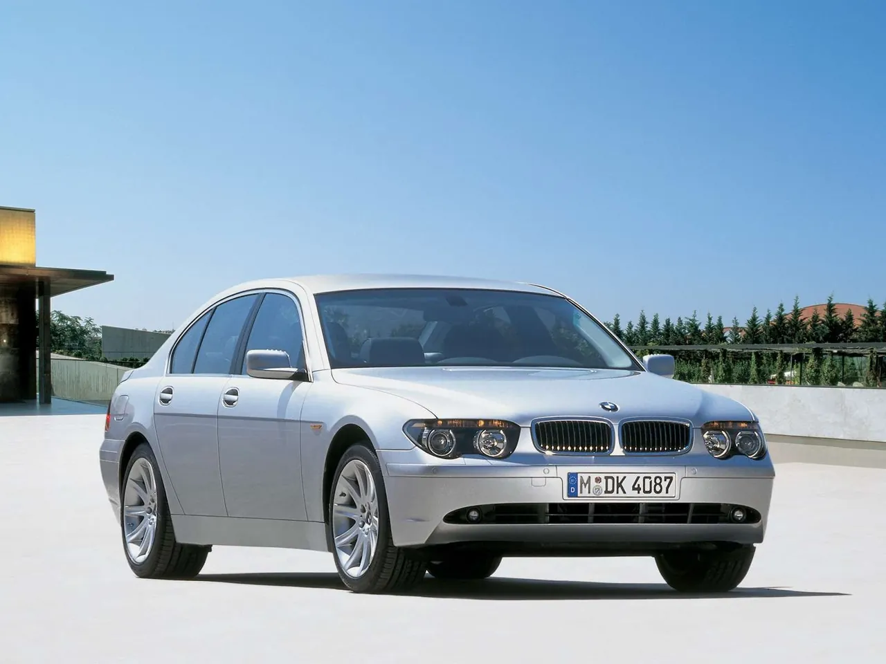 BMW 7 Series (2002)