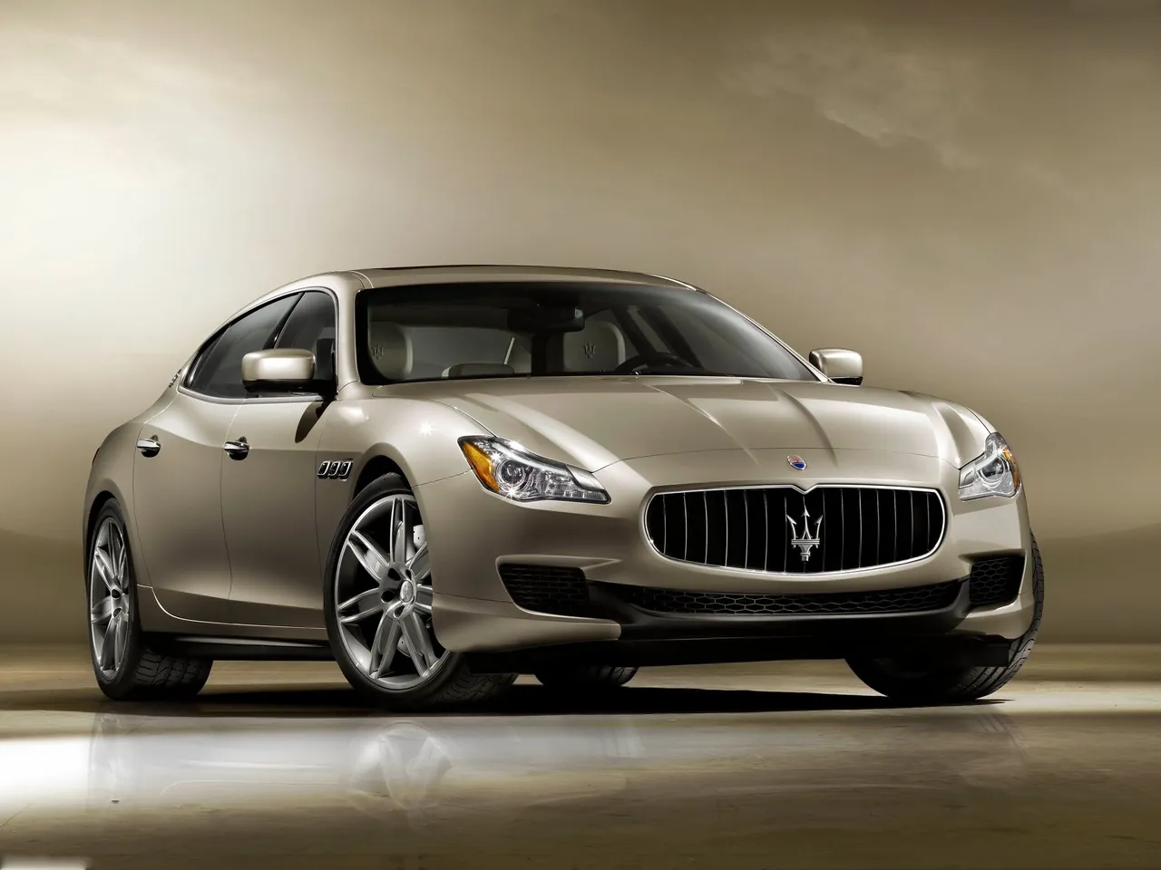 Maserati Quattroporte (2013)