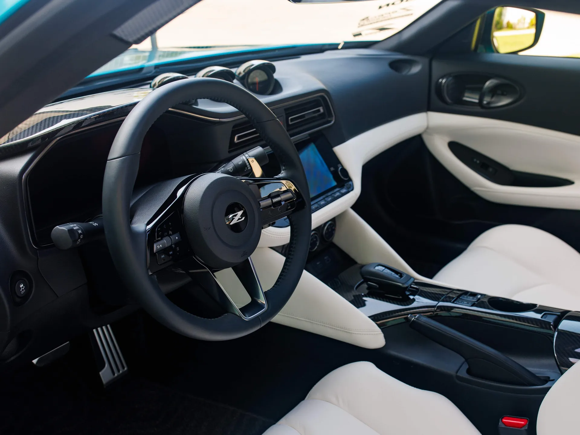 Nissan Z Kaze Concept (2026) – interiér