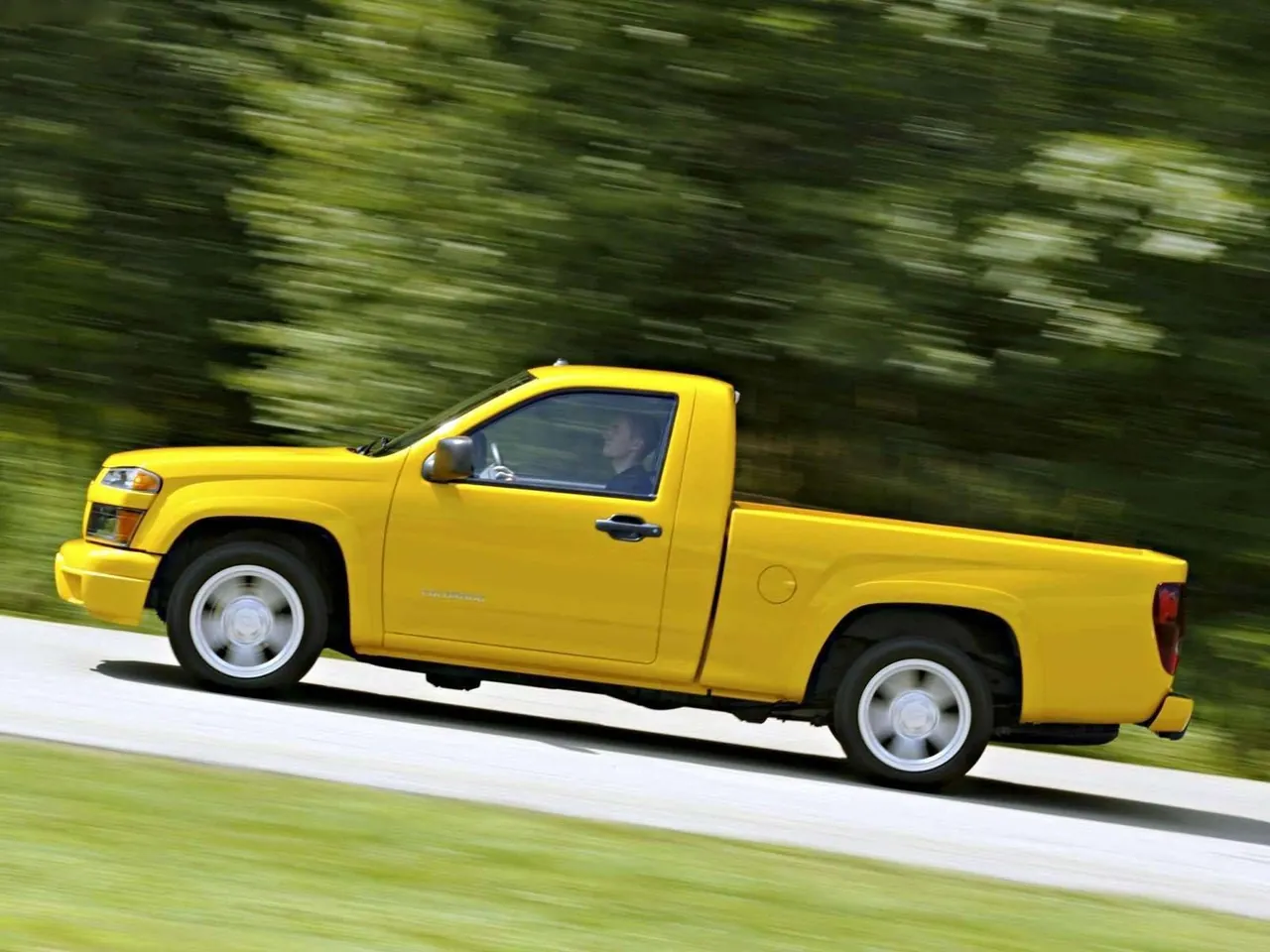 Chevrolet Colorado LS Regular Cab (2004) – boční profil