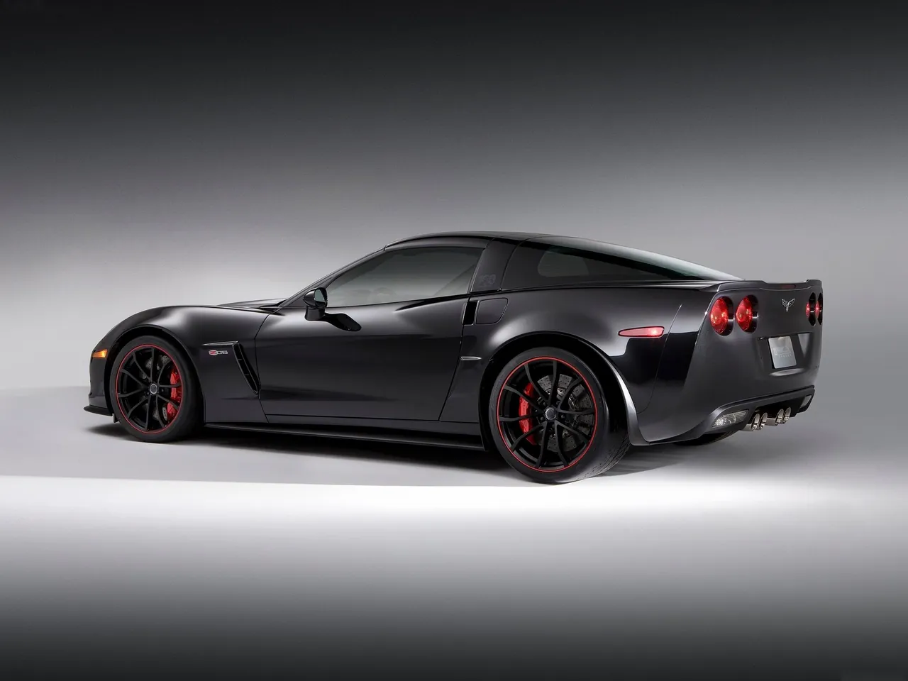 Chevrolet Corvette Z06 Centennial Edition (2012) – zadní tříčtvrteční pohled